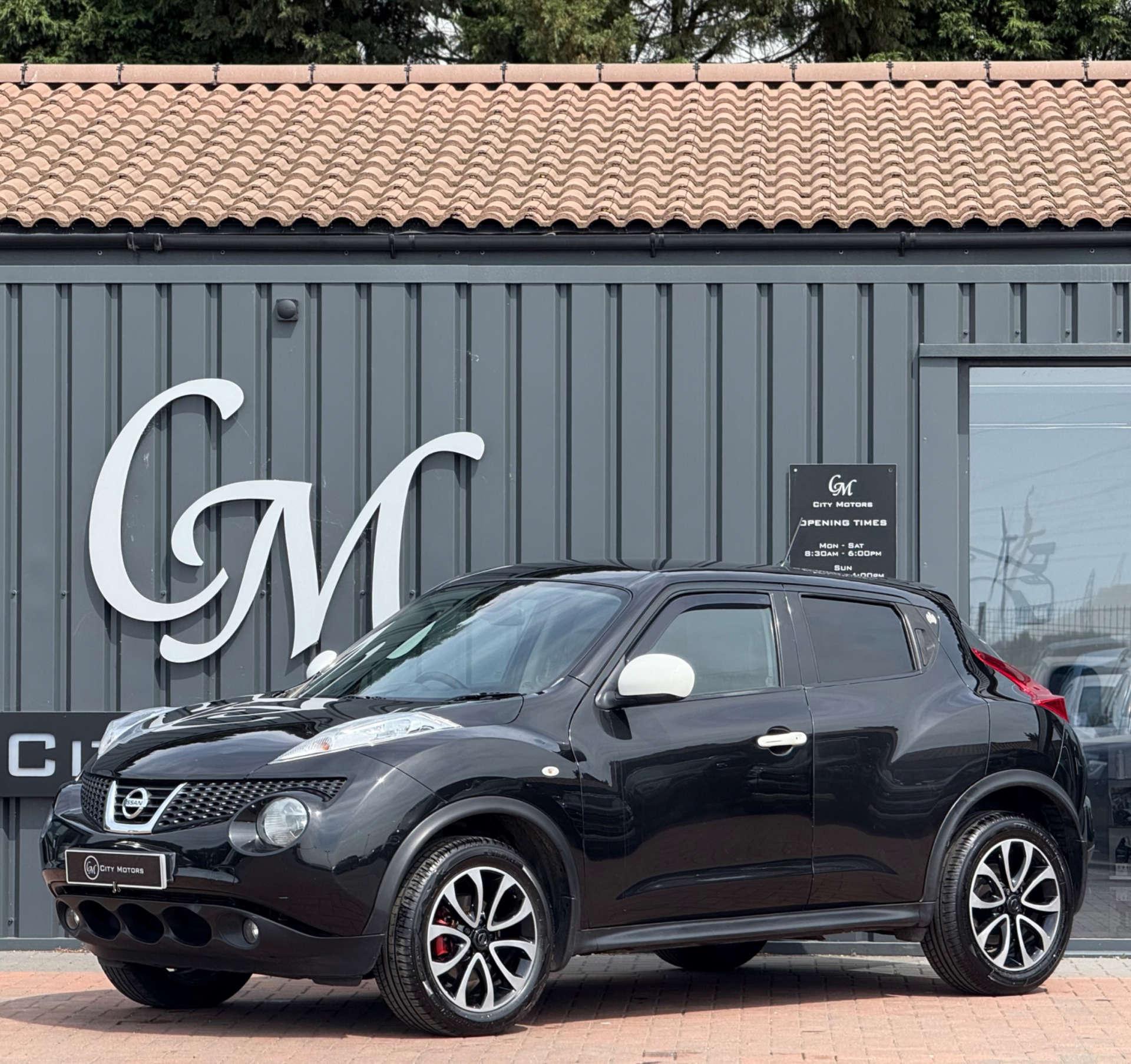 2013 Nissan Juke in Black for sale