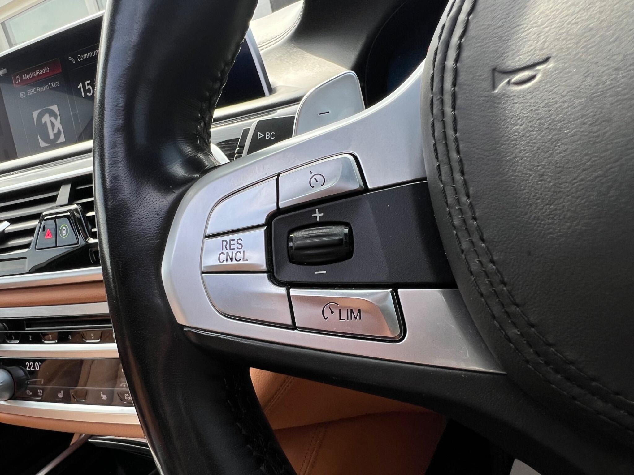 BMW 7 Series view 47