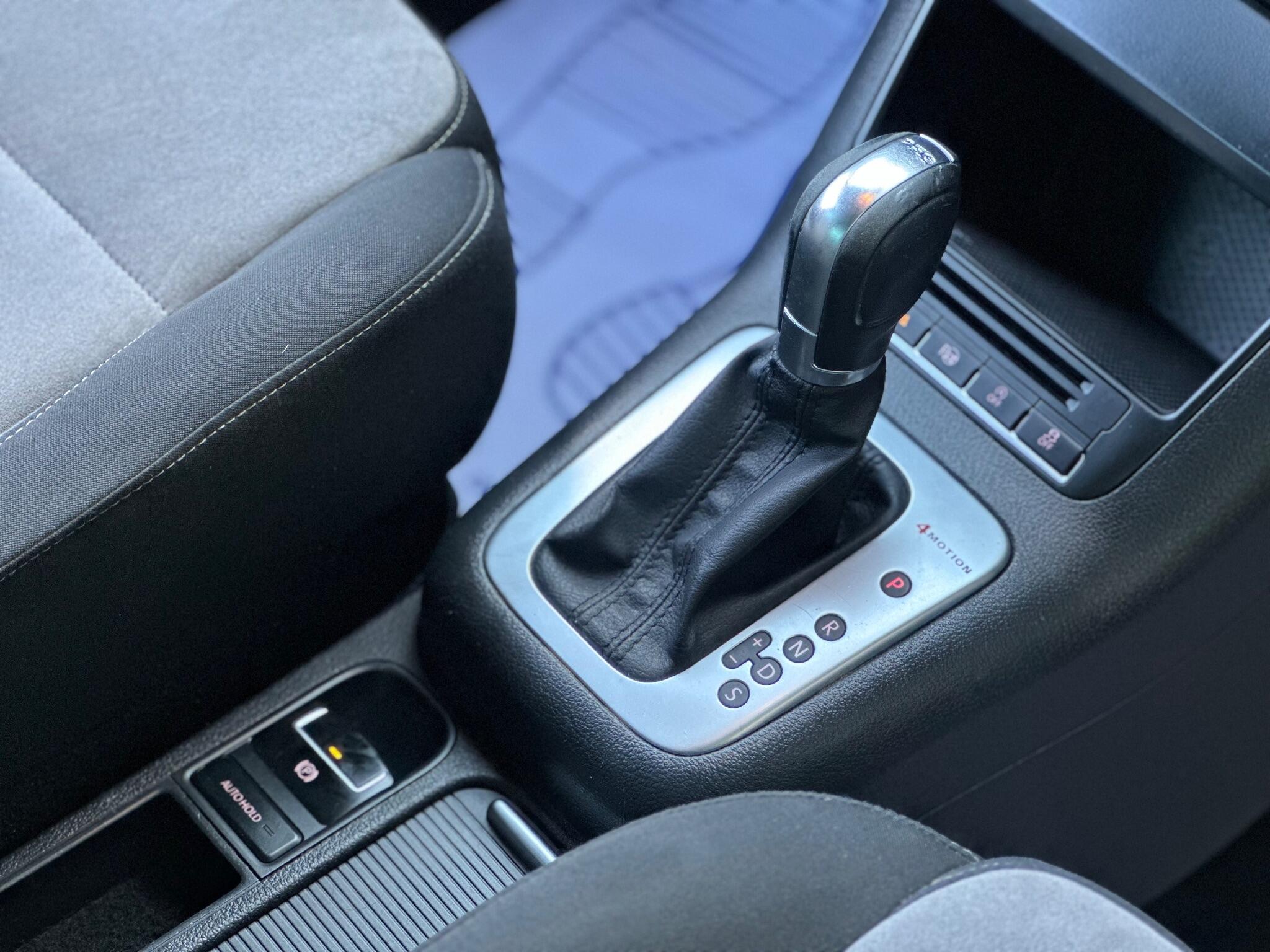 Volkswagen Tiguan view 14