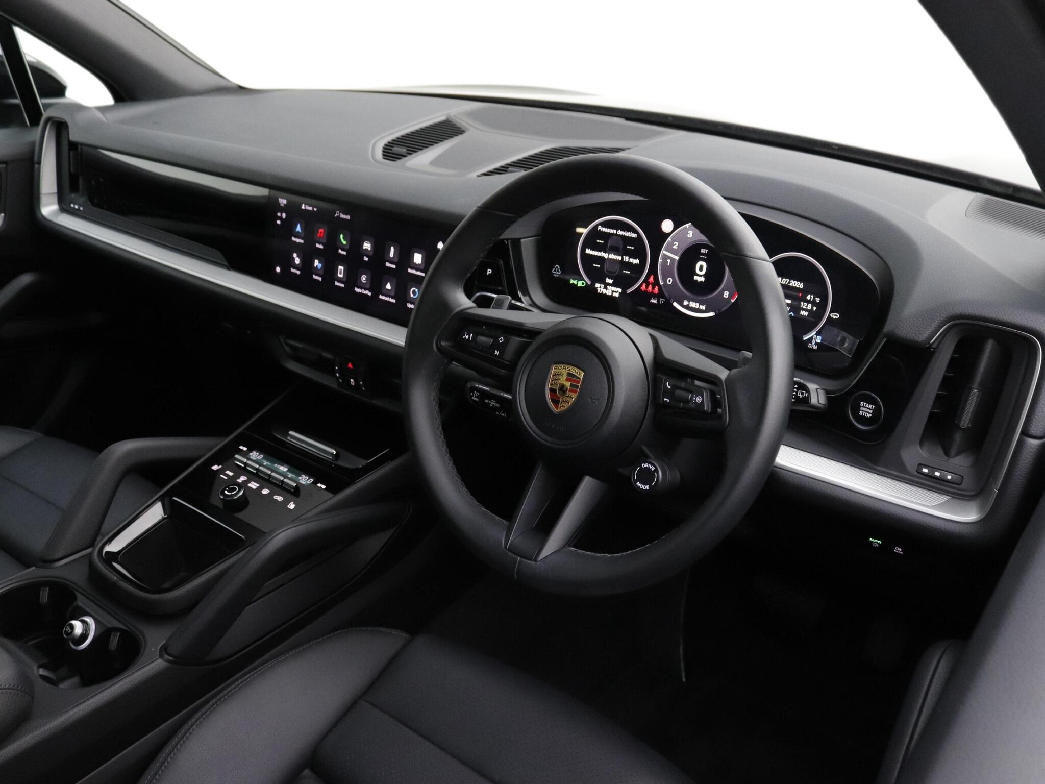 Porsche Cayenne view 9