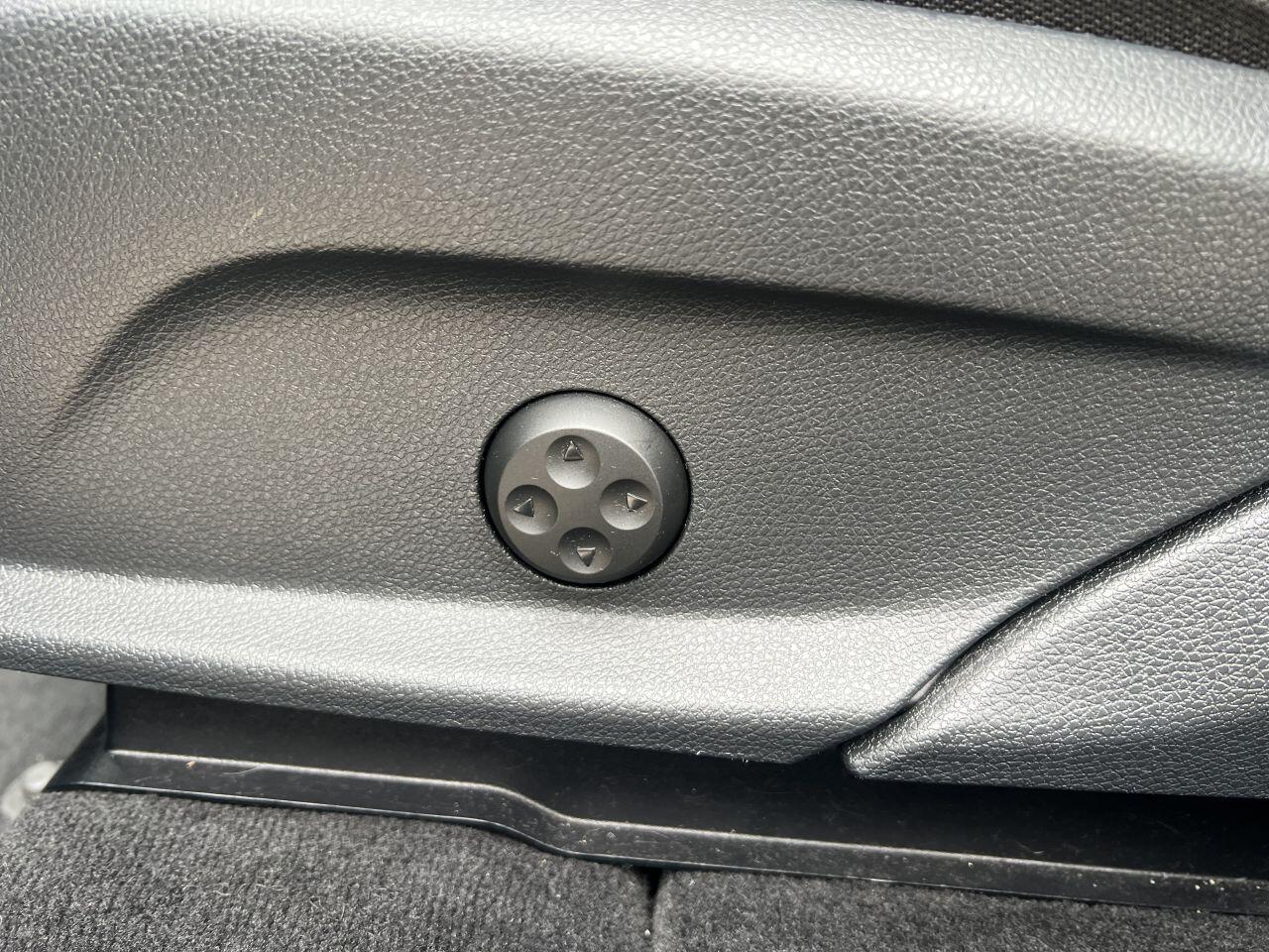 Mercedes-Benz GLC view 31