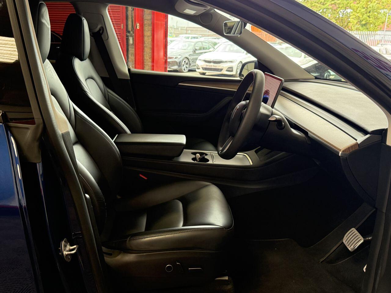 Tesla Model Y view 31