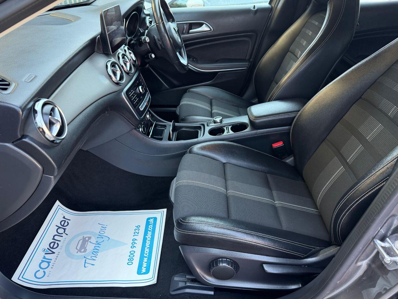 Mercedes-Benz Gla view 22