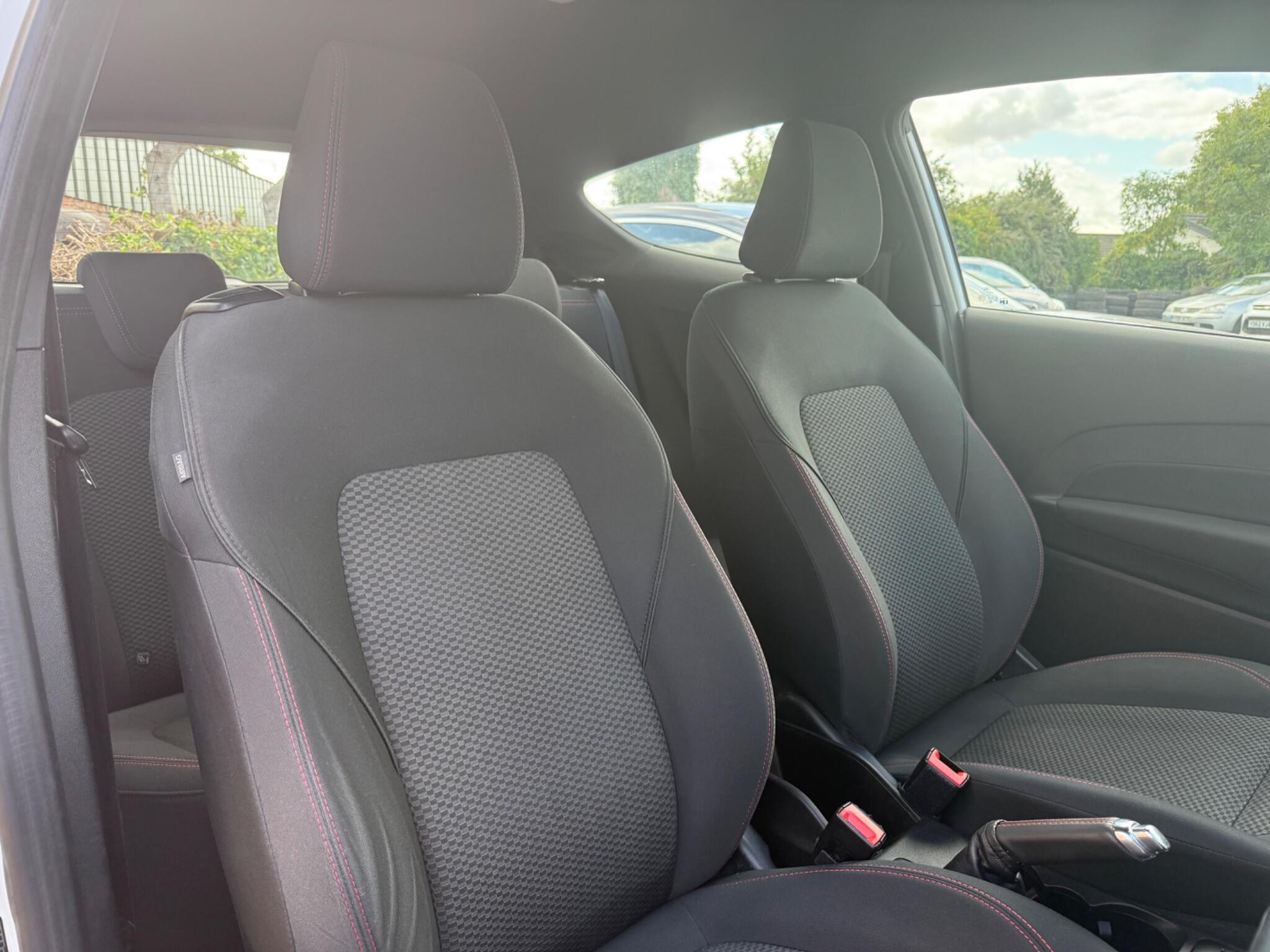 Ford Fiesta view 15
