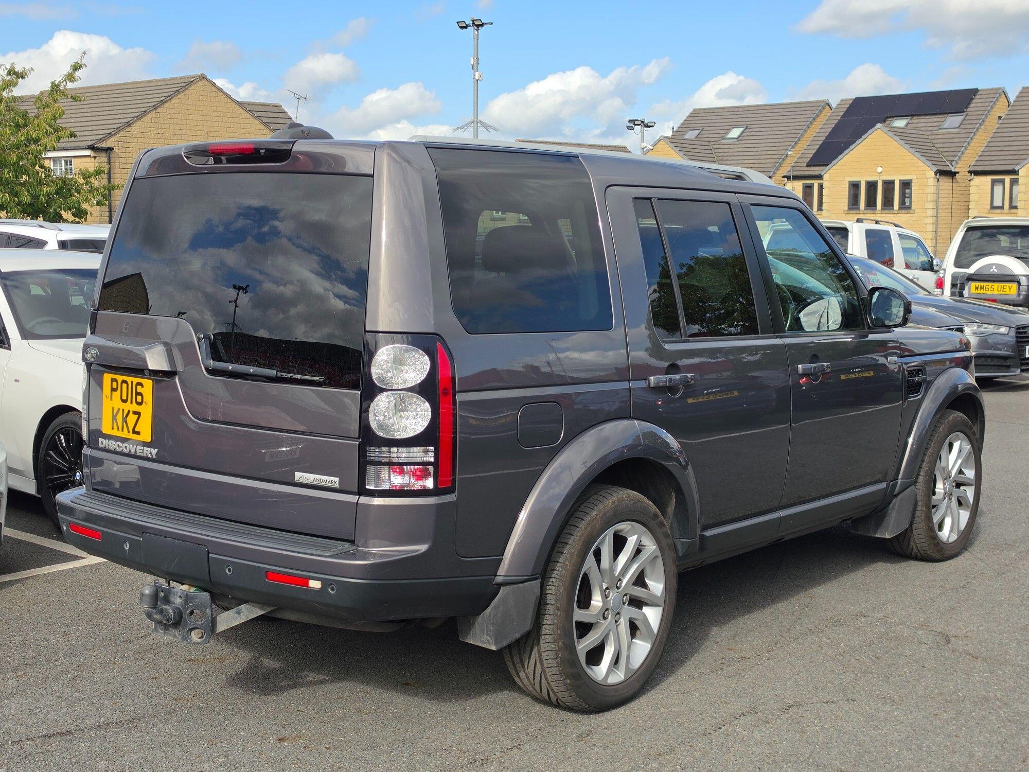 Land Rover Discovery view 5