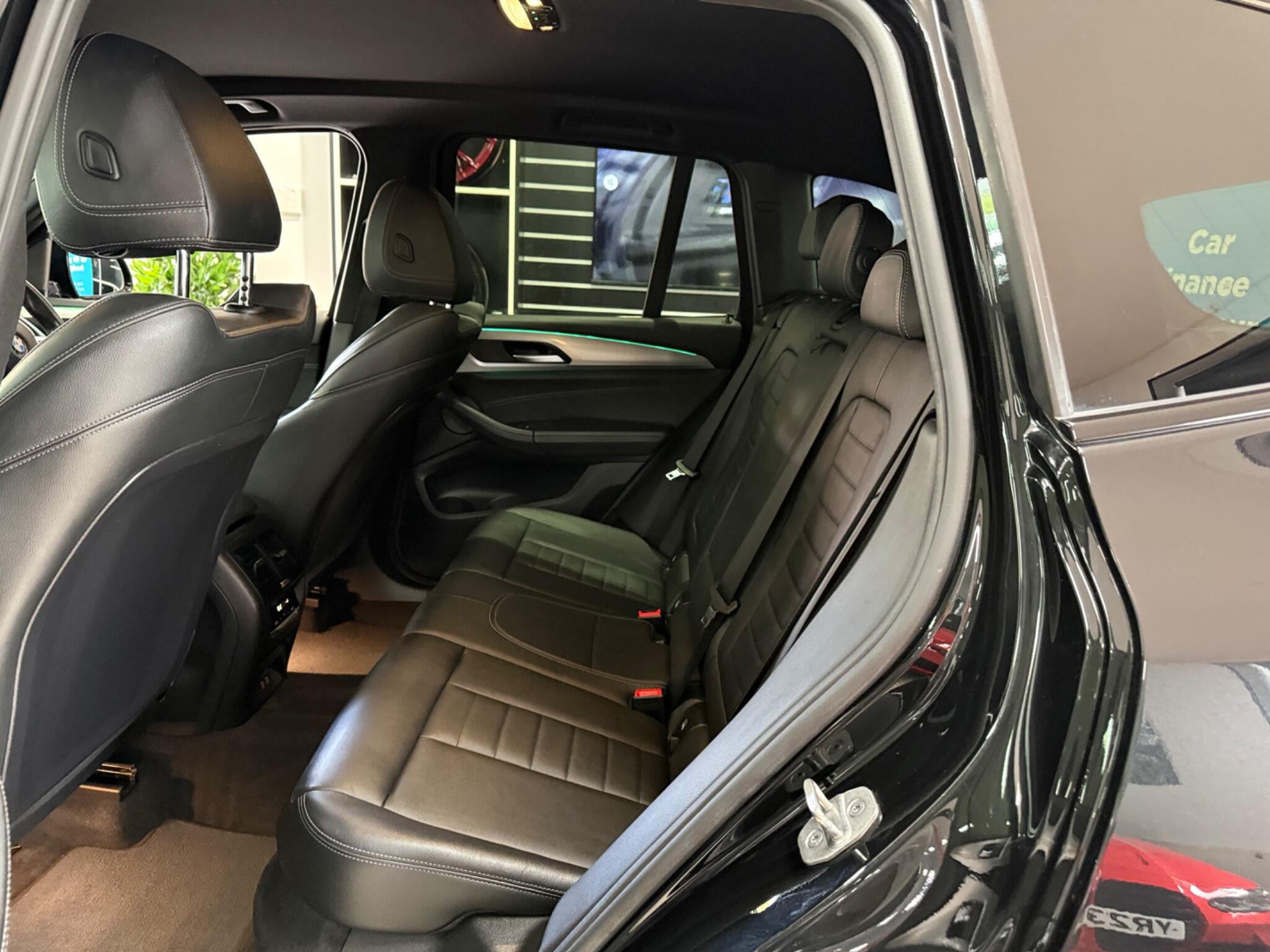 BMW X3 view 32