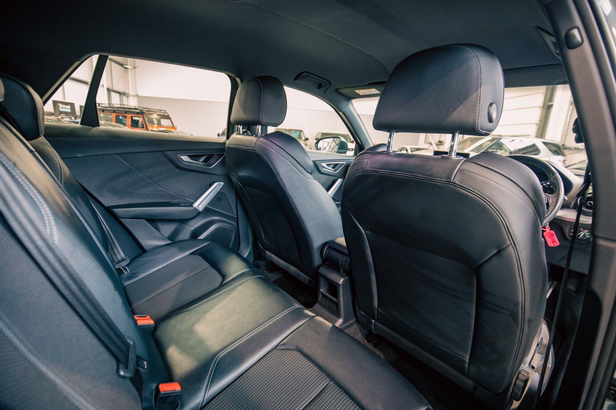Audi Q2 view 9