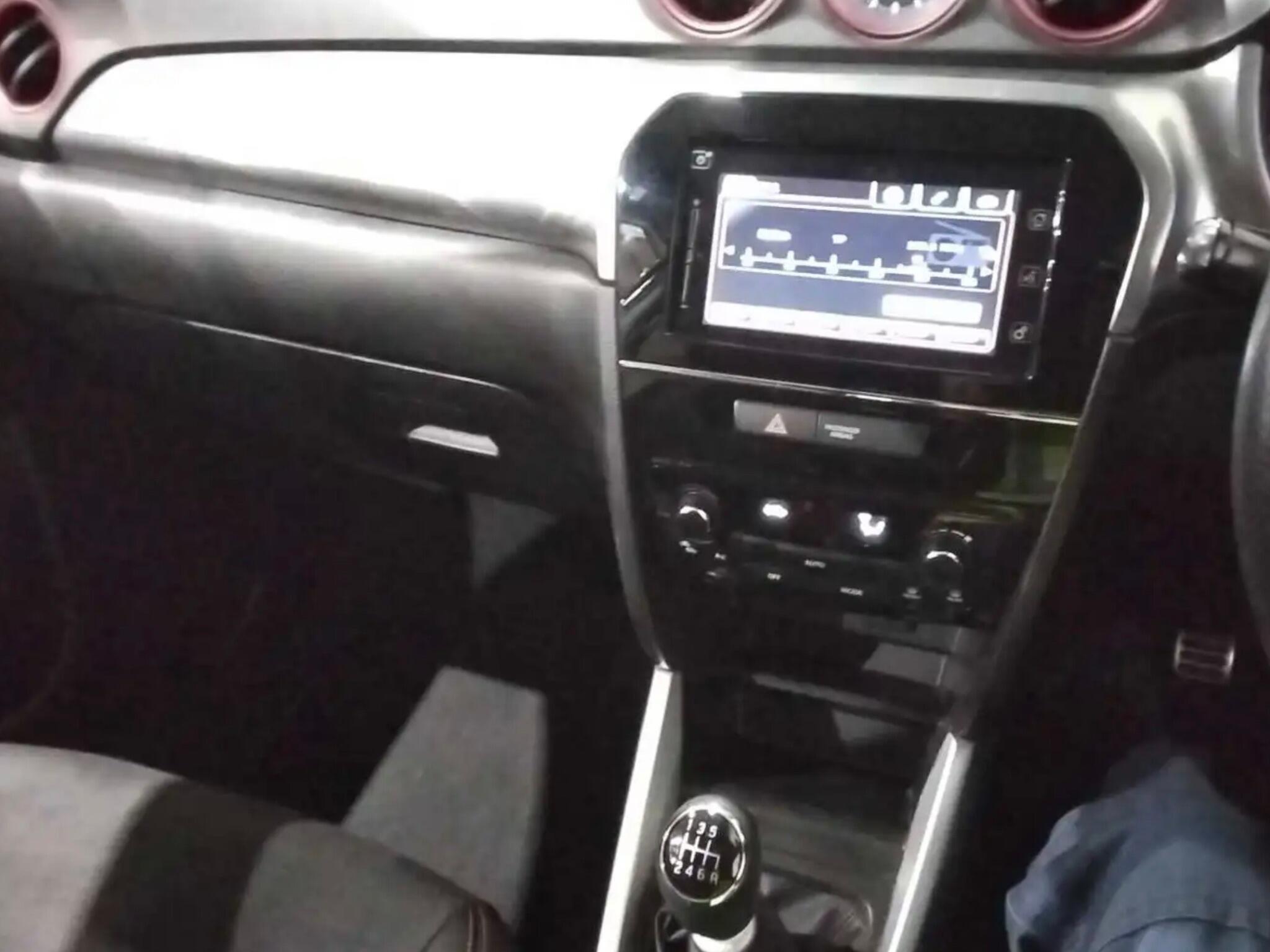 Suzuki Vitara view 4