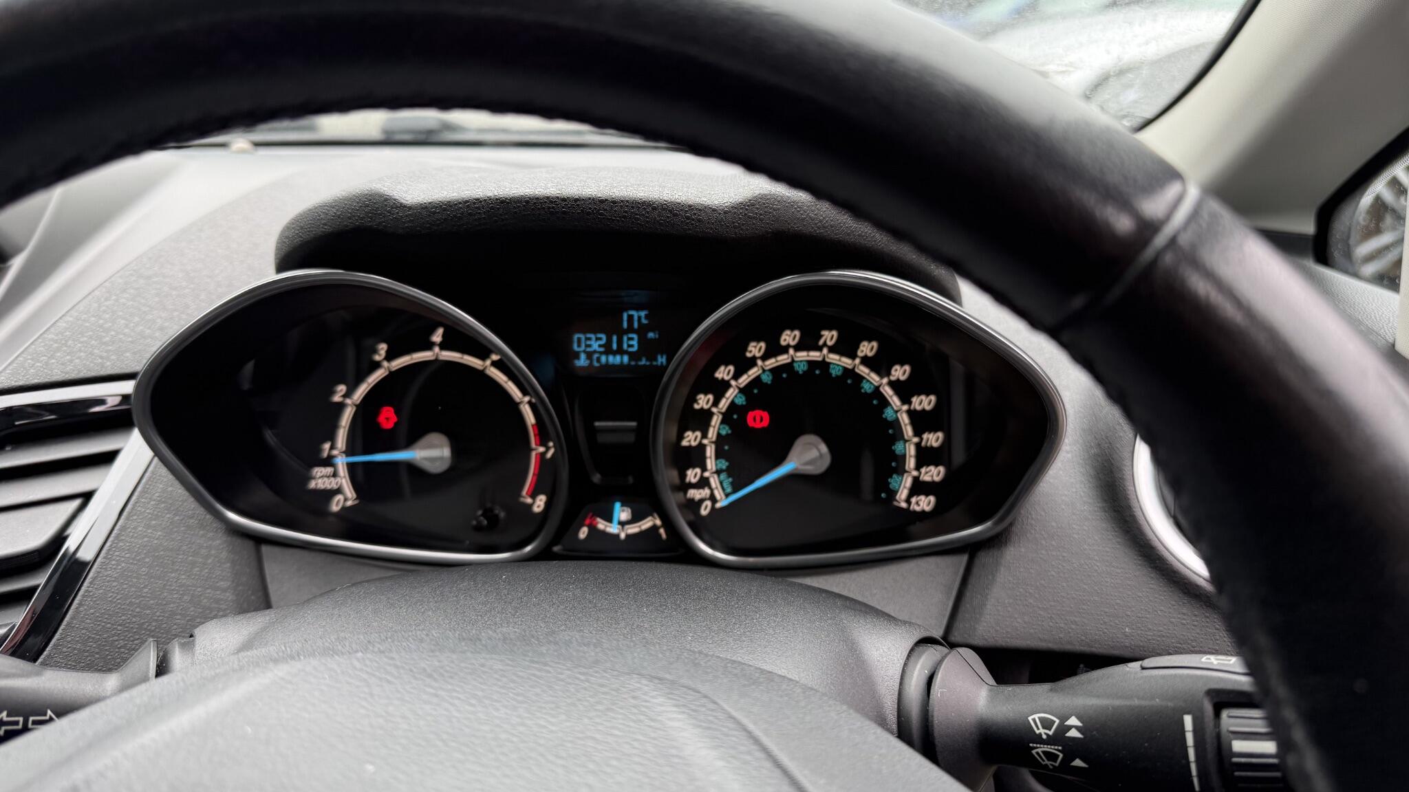 Ford Fiesta view 25