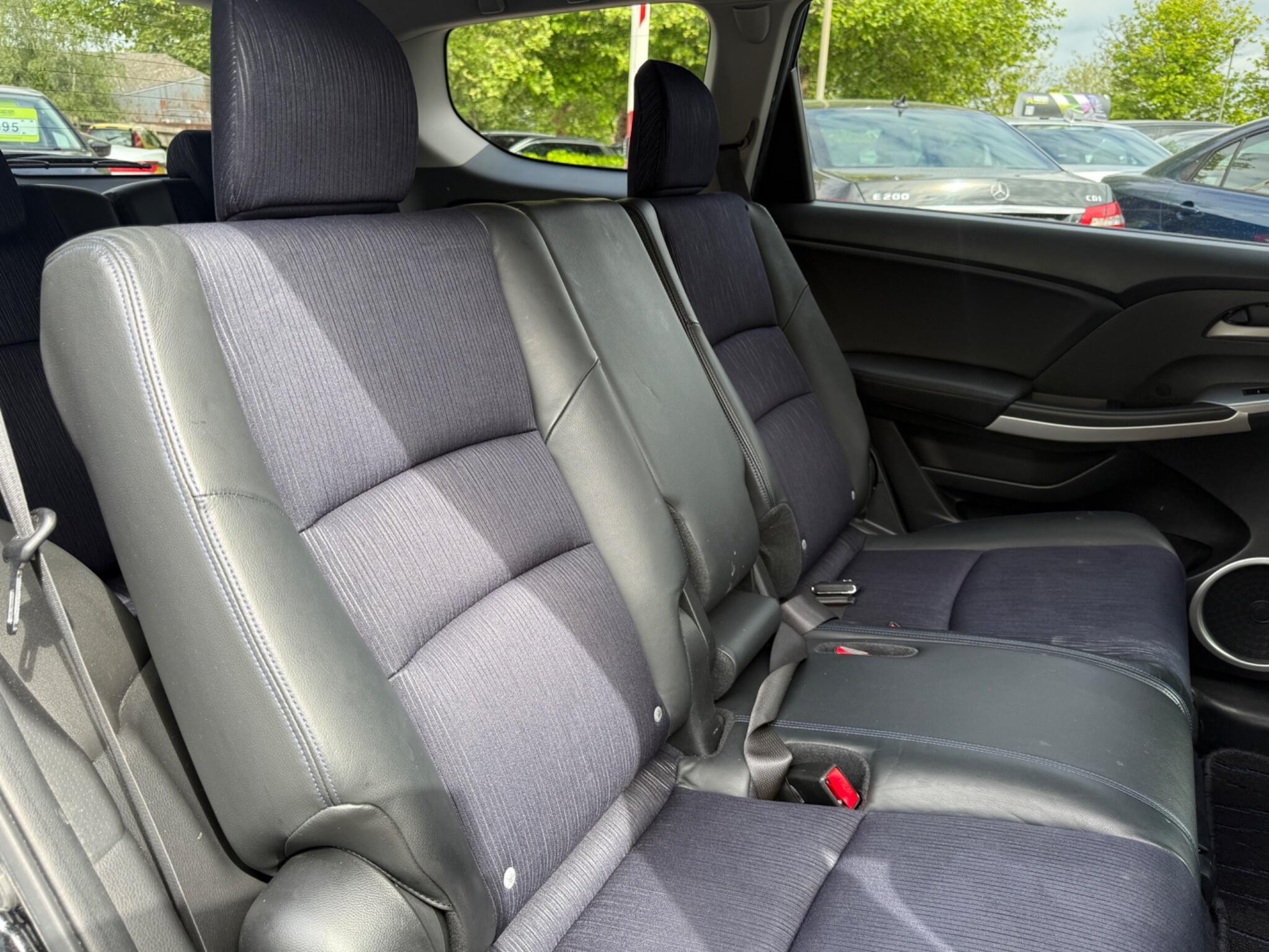 Honda Odyssey - Image 42