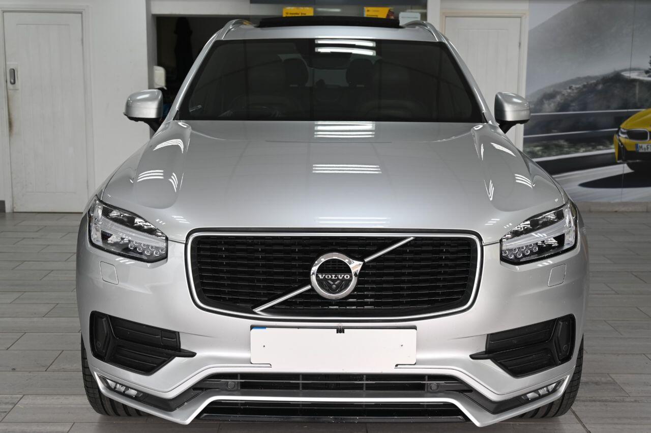 Volvo XC90 view 6