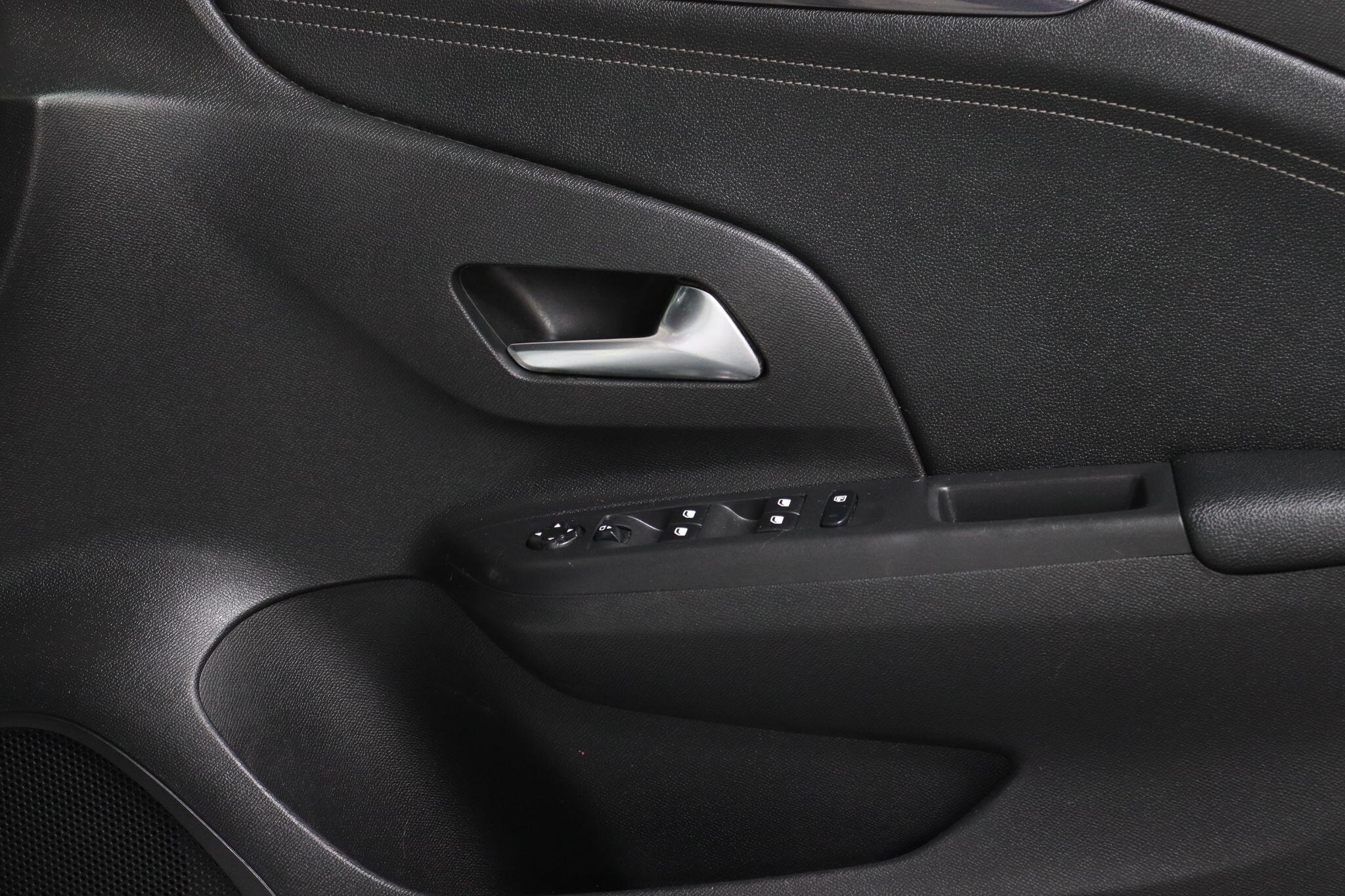 Vauxhall Corsa view 36