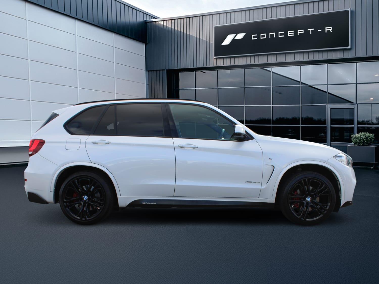 BMW X5 view 3