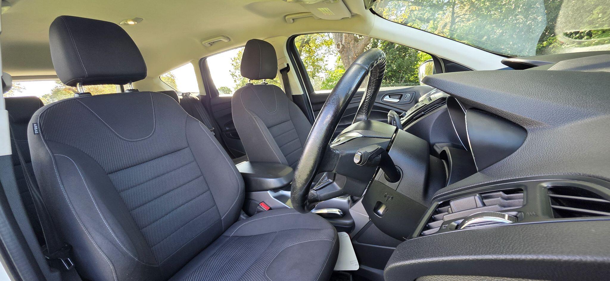 Ford Kuga view 24