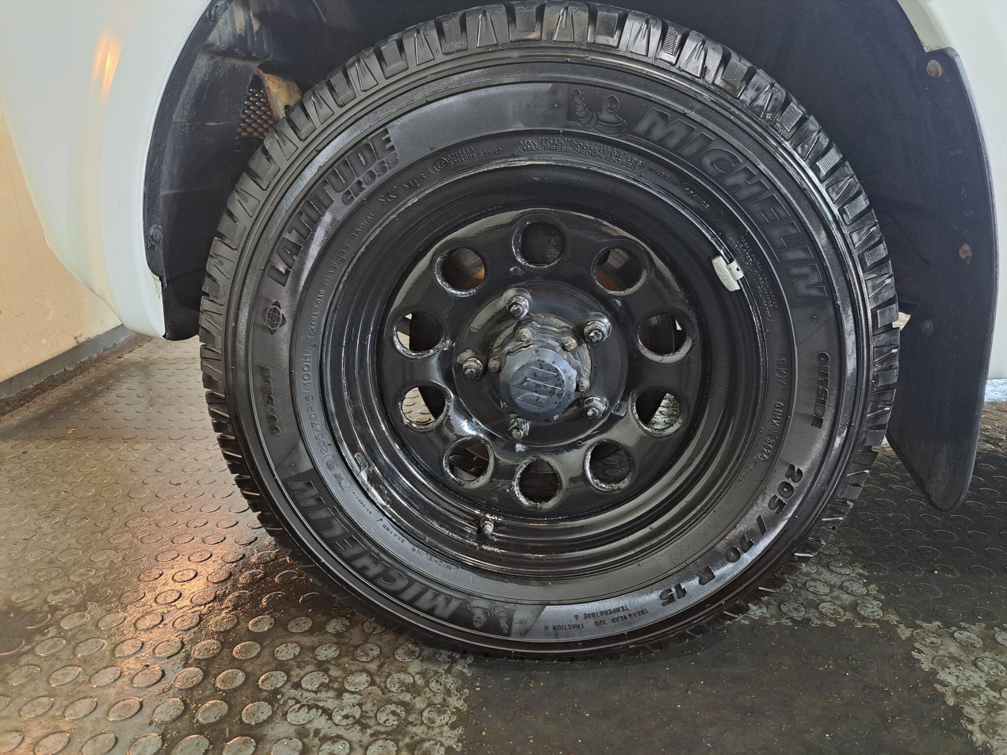 Suzuki Jimny view 26