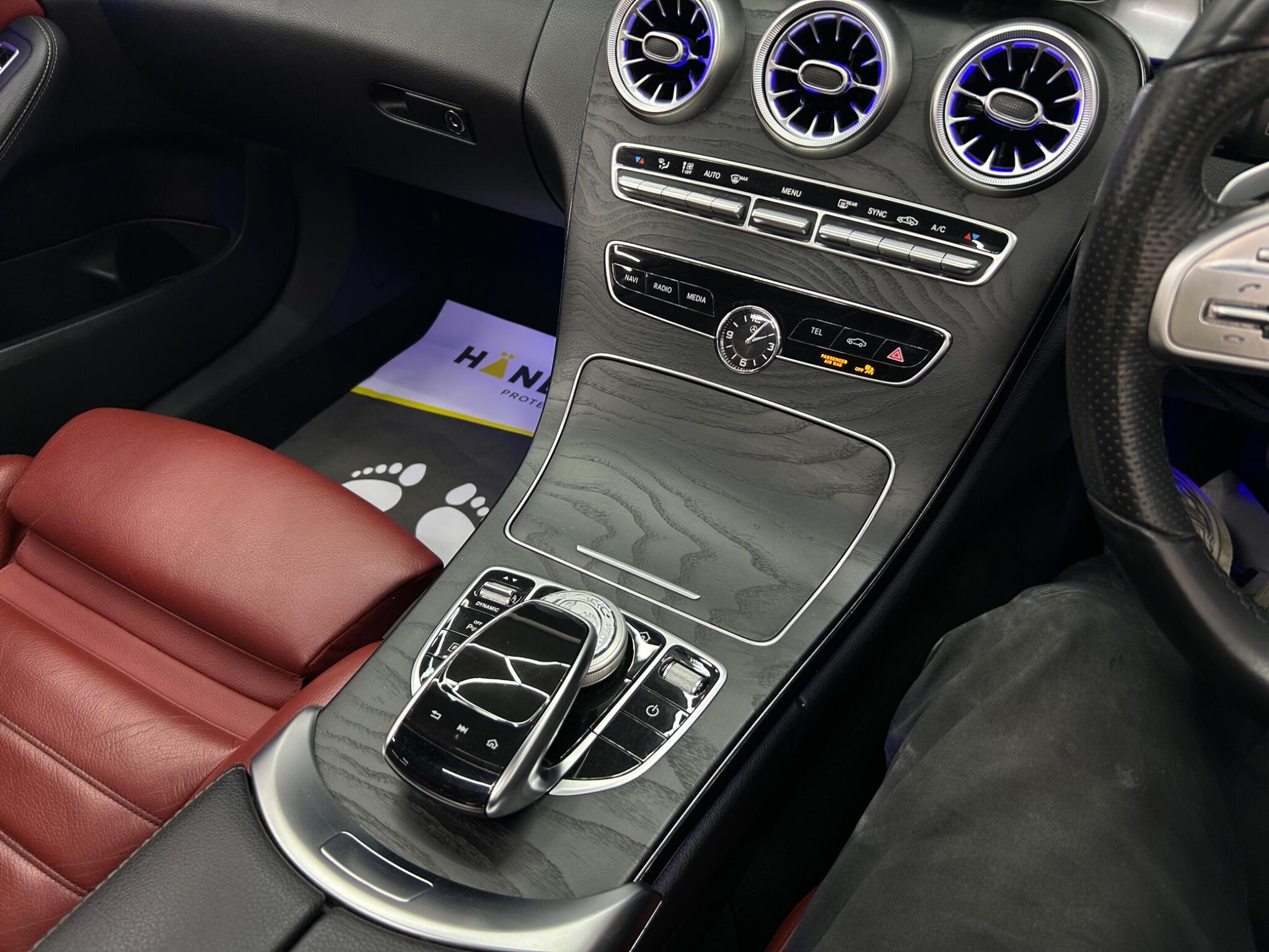 Mercedes-Benz C-Class view 9