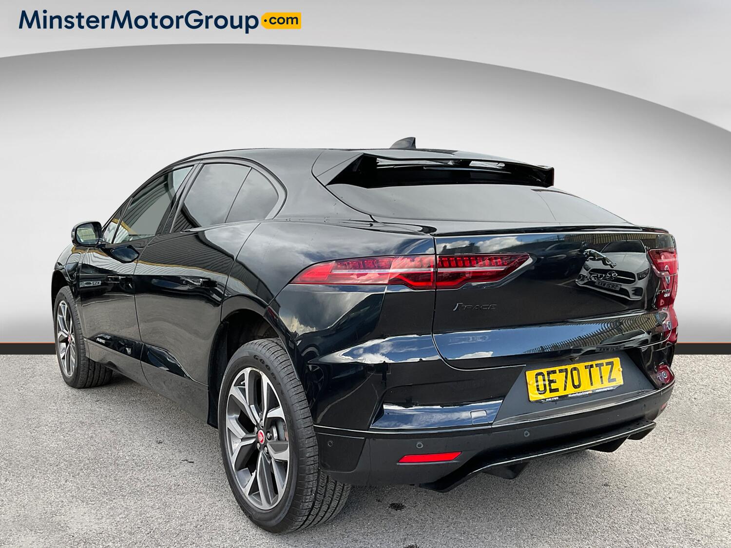 Jaguar I-Pace view 4