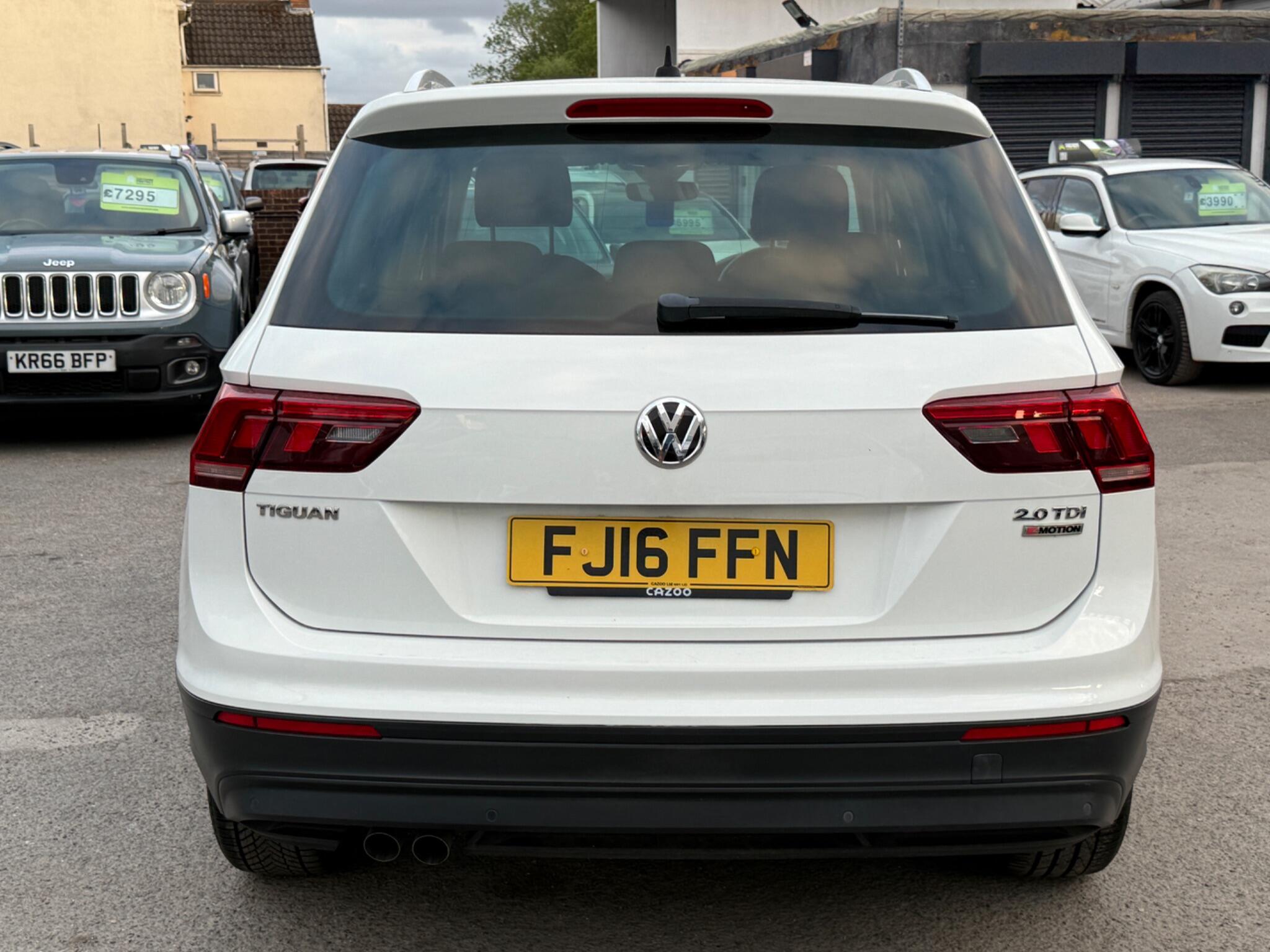 Volkswagen Tiguan - Image 16