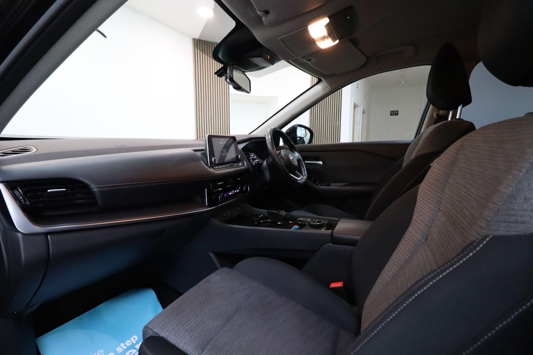 Nissan X-Trail view 10