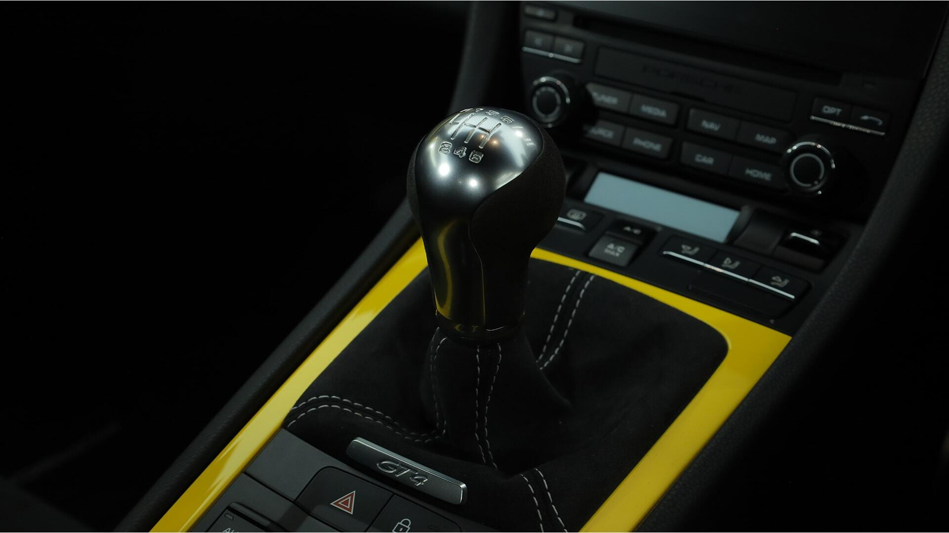 Porsche Cayman view 19