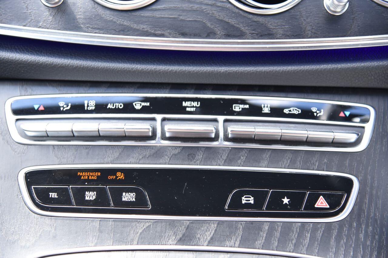 Mercedes-Benz E Class view 41