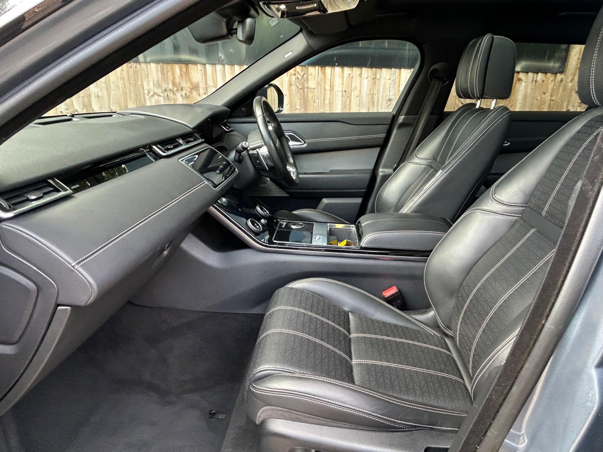 Land Rover Range Rover Velar view 35