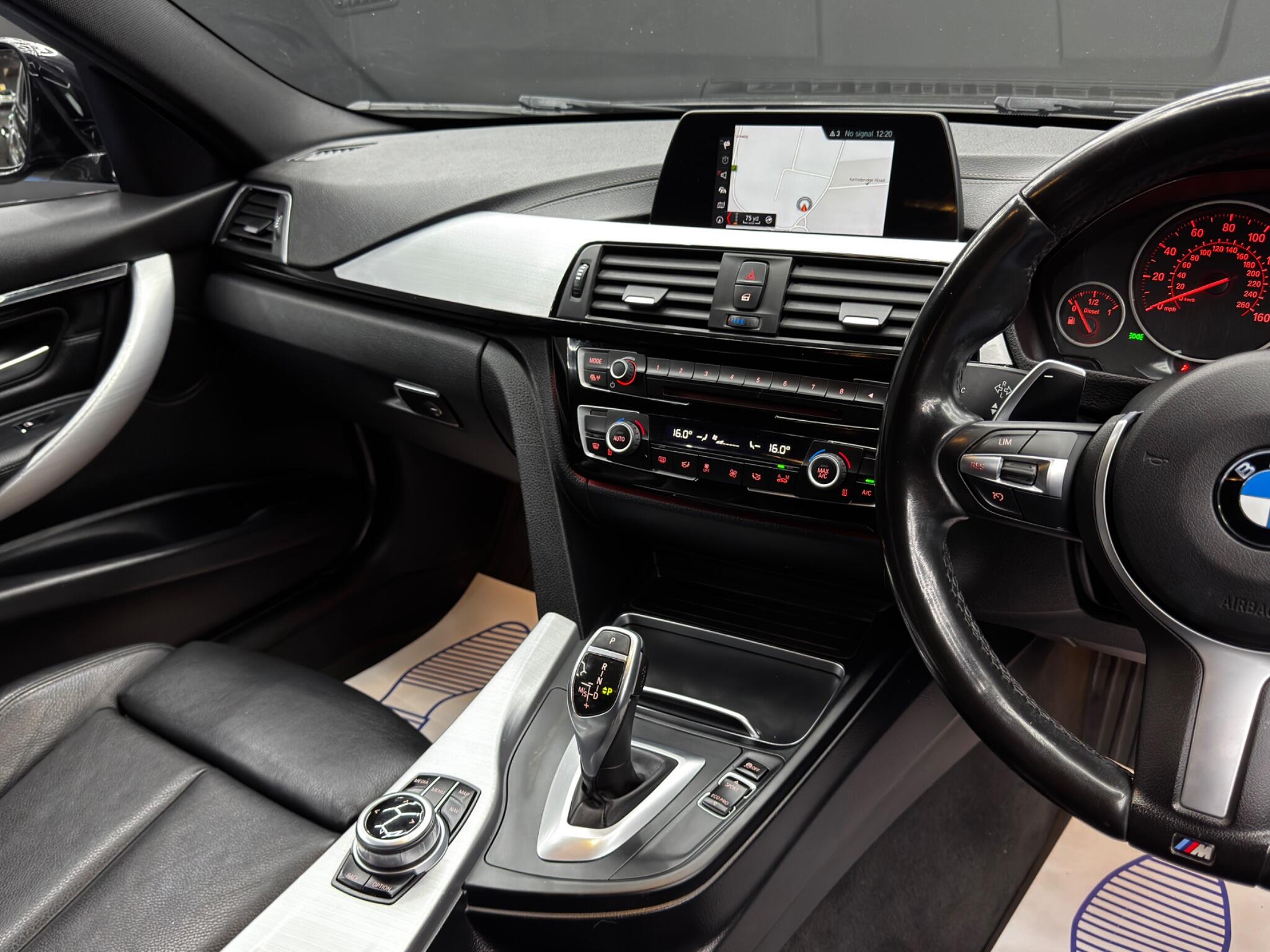 BMW 3 Series view 23