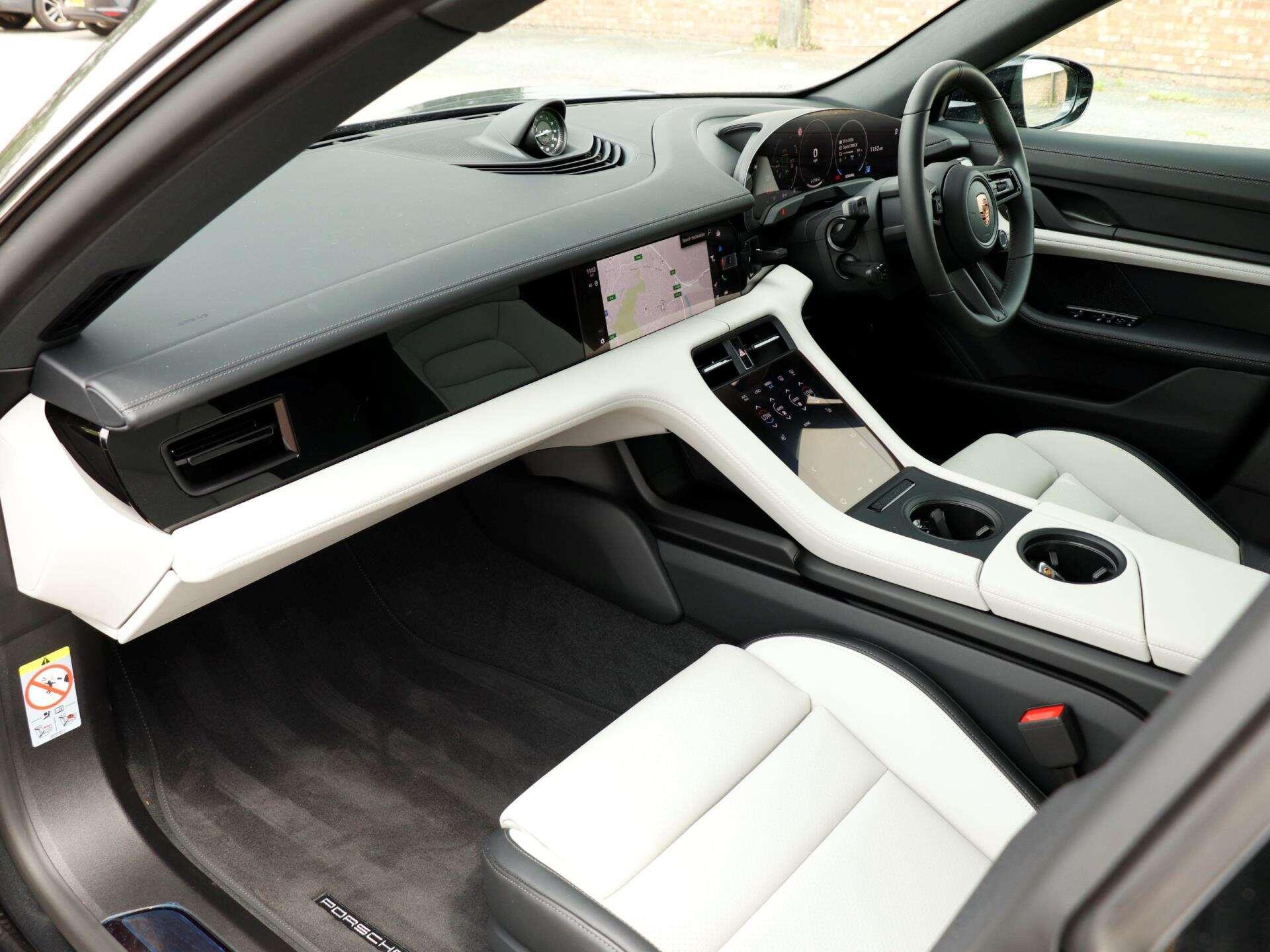 Porsche Taycan view 9