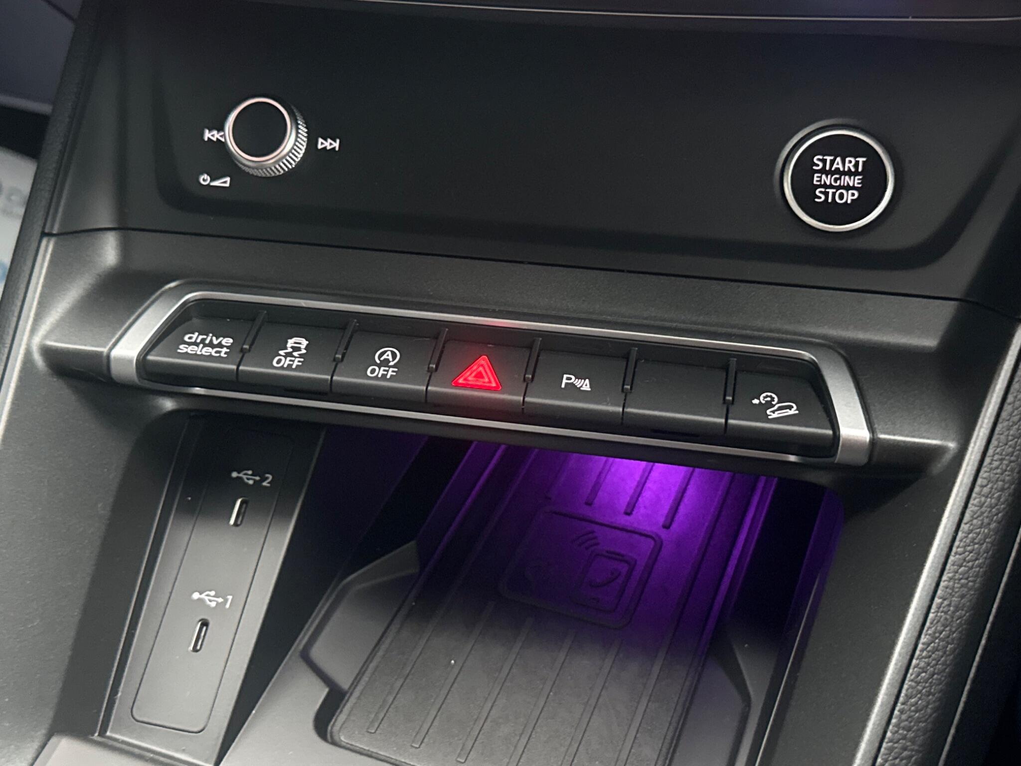 Audi Q3 view 41