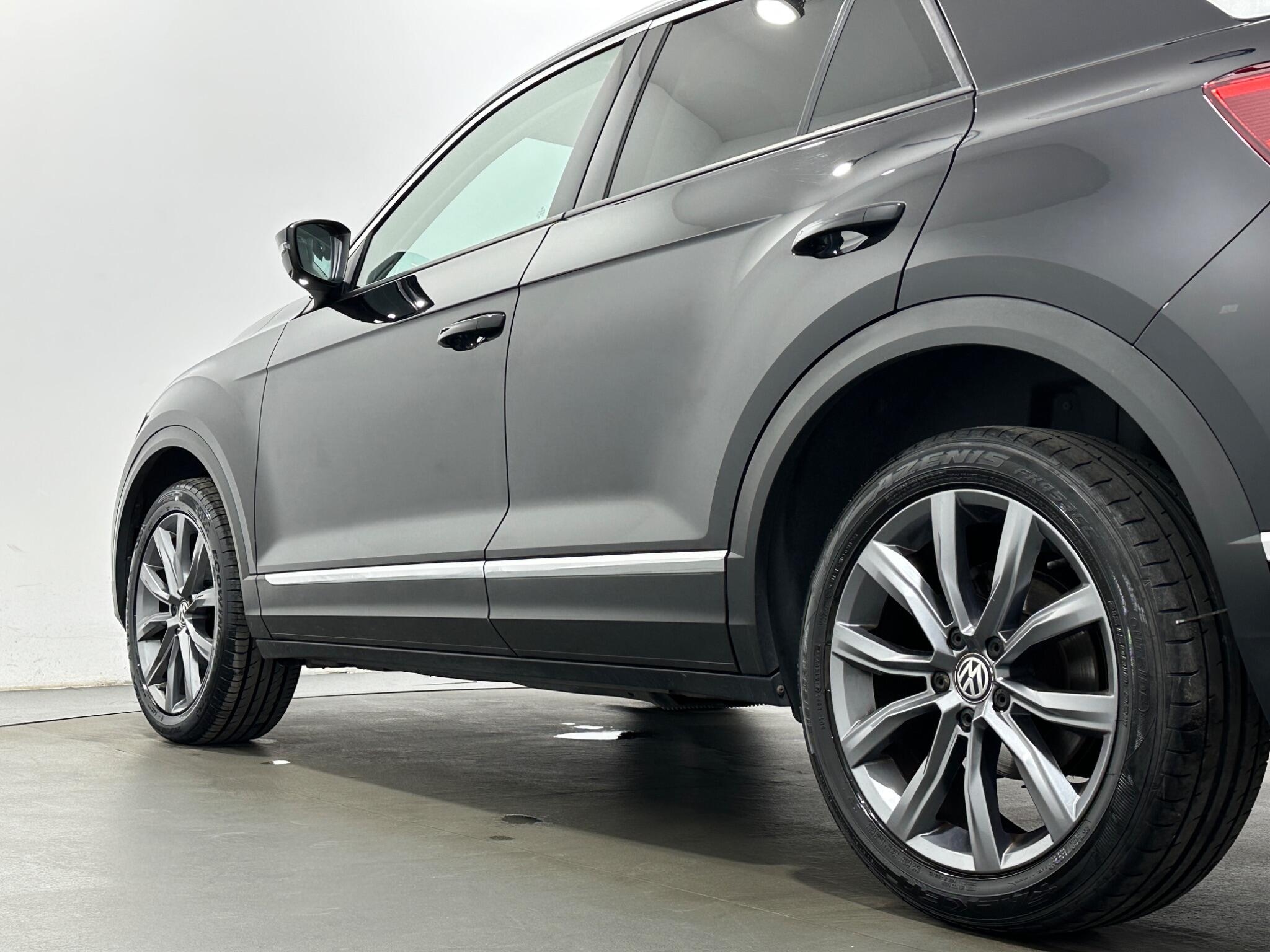 Volkswagen T-Roc view 48