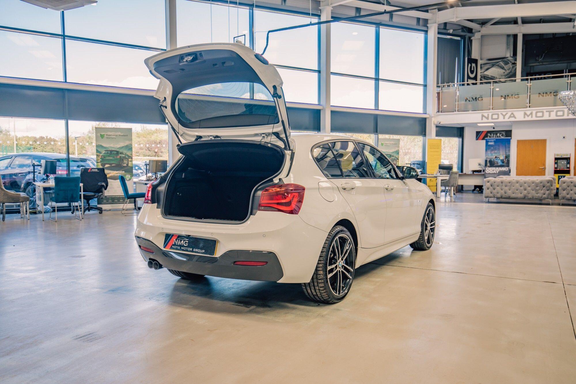 BMW 1 Series view 29