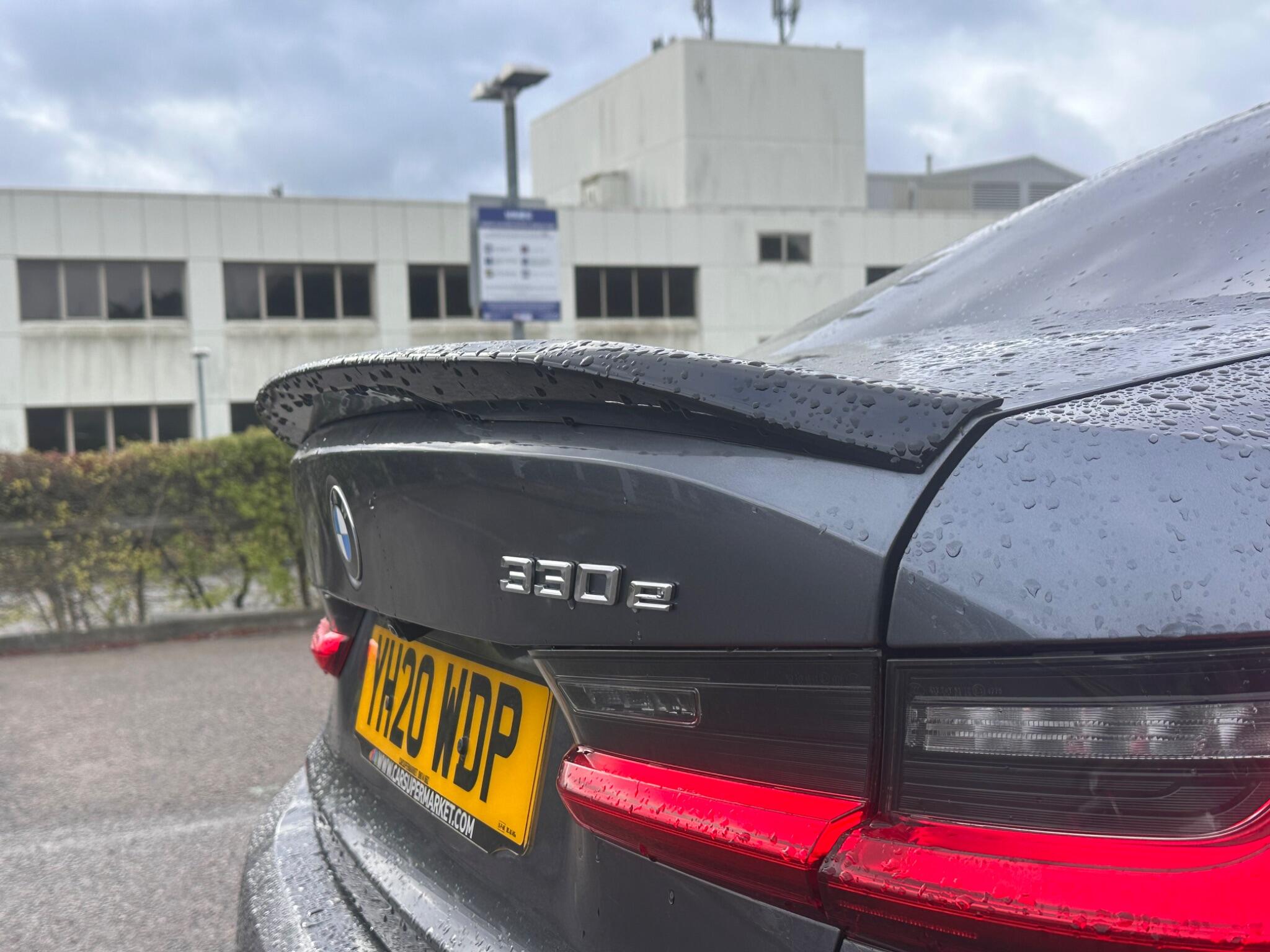 BMW 3 Series view 12