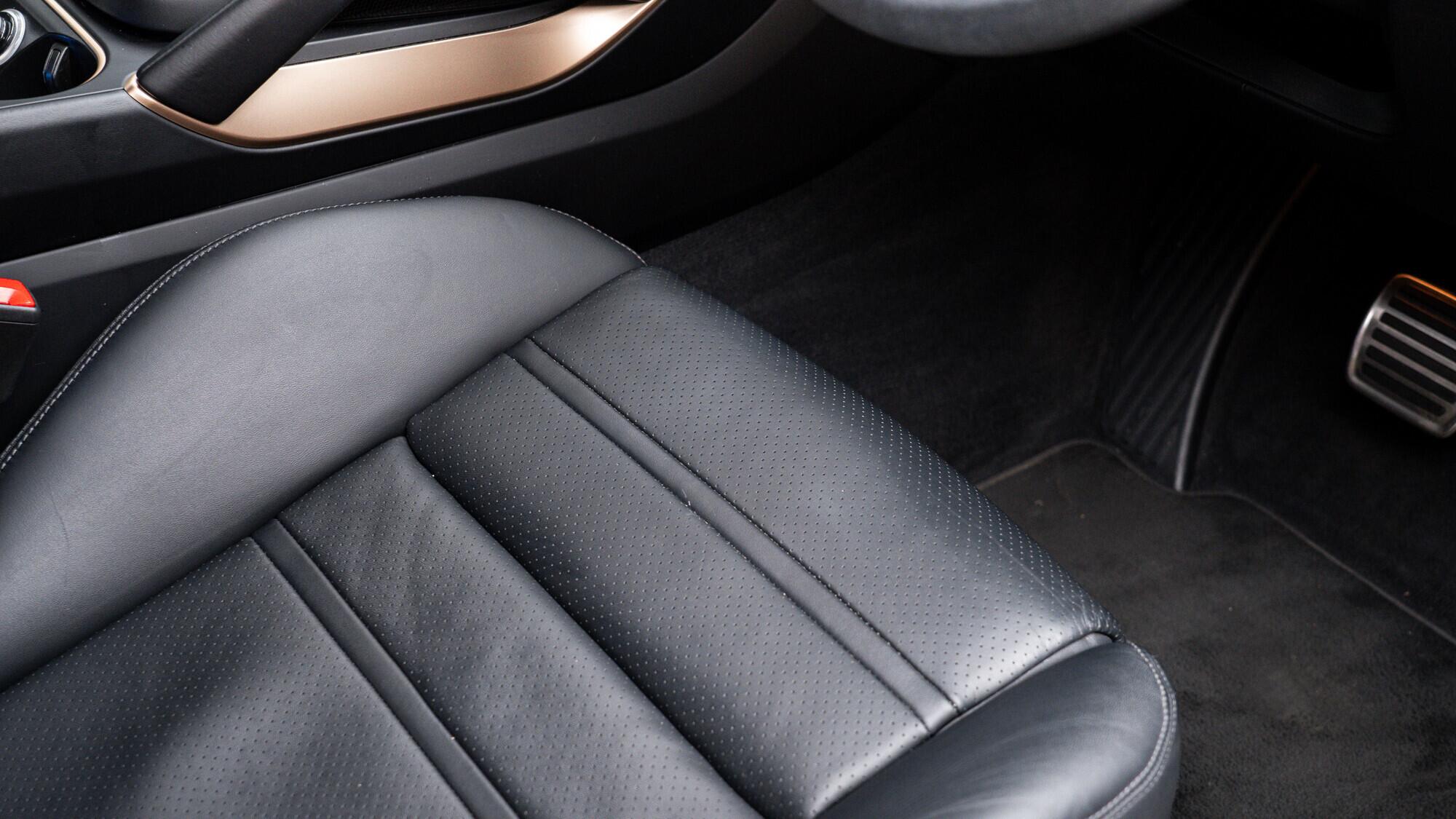 Porsche Cayenne view 44