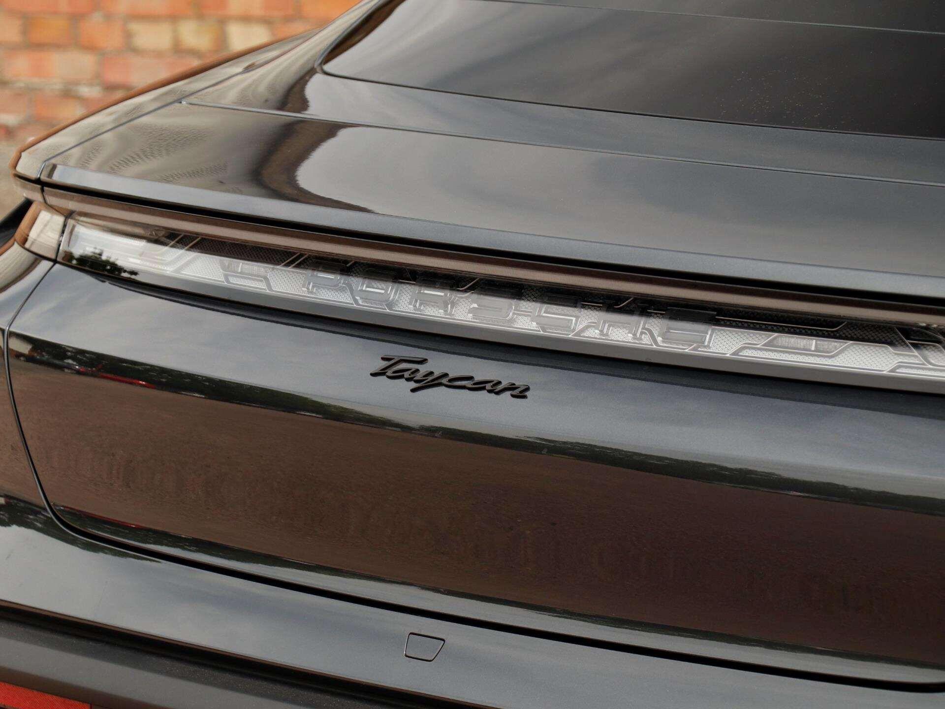 Porsche Taycan view 34