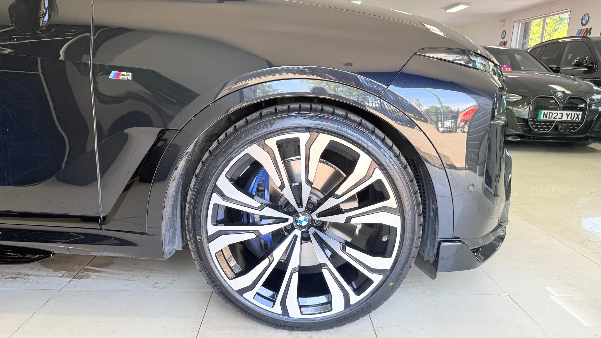 BMW X7 view 67