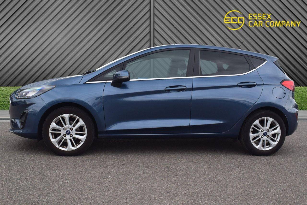 Ford Fiesta view 13