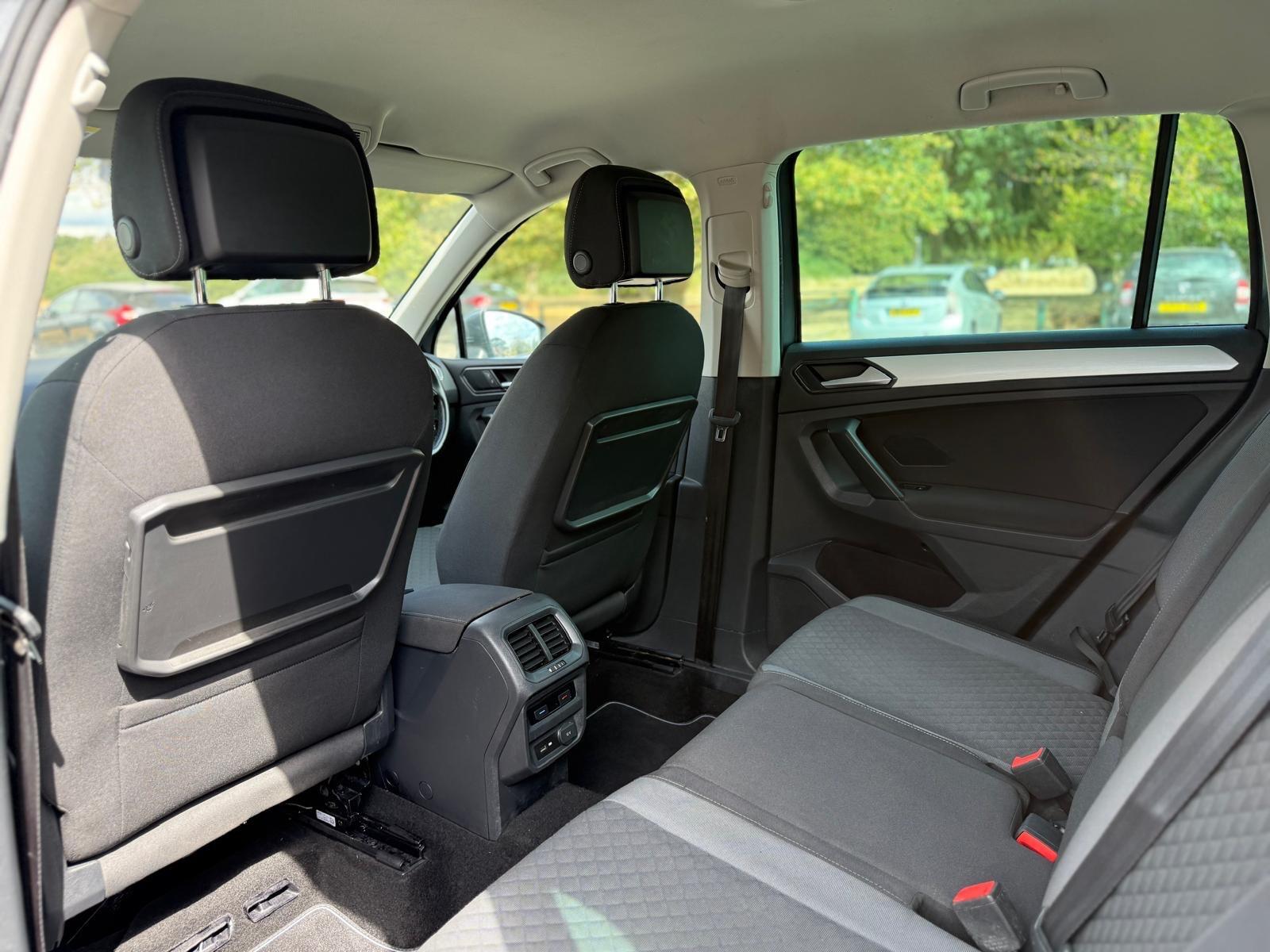 Volkswagen Tiguan view 37
