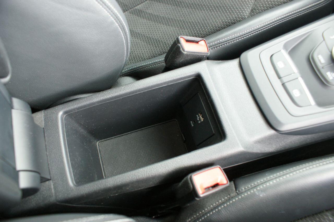Audi SQ2 view 54