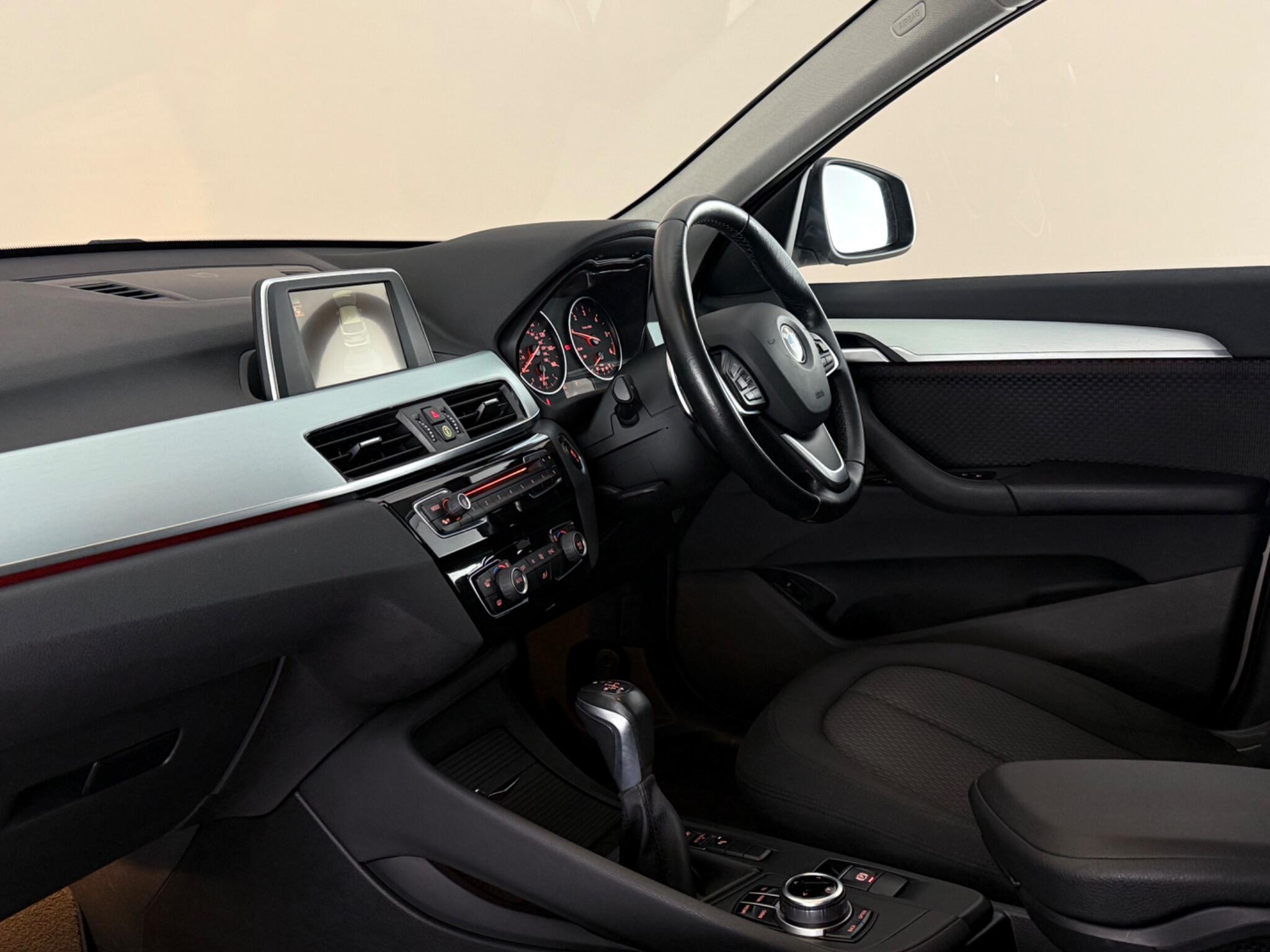 BMW X1 view 4