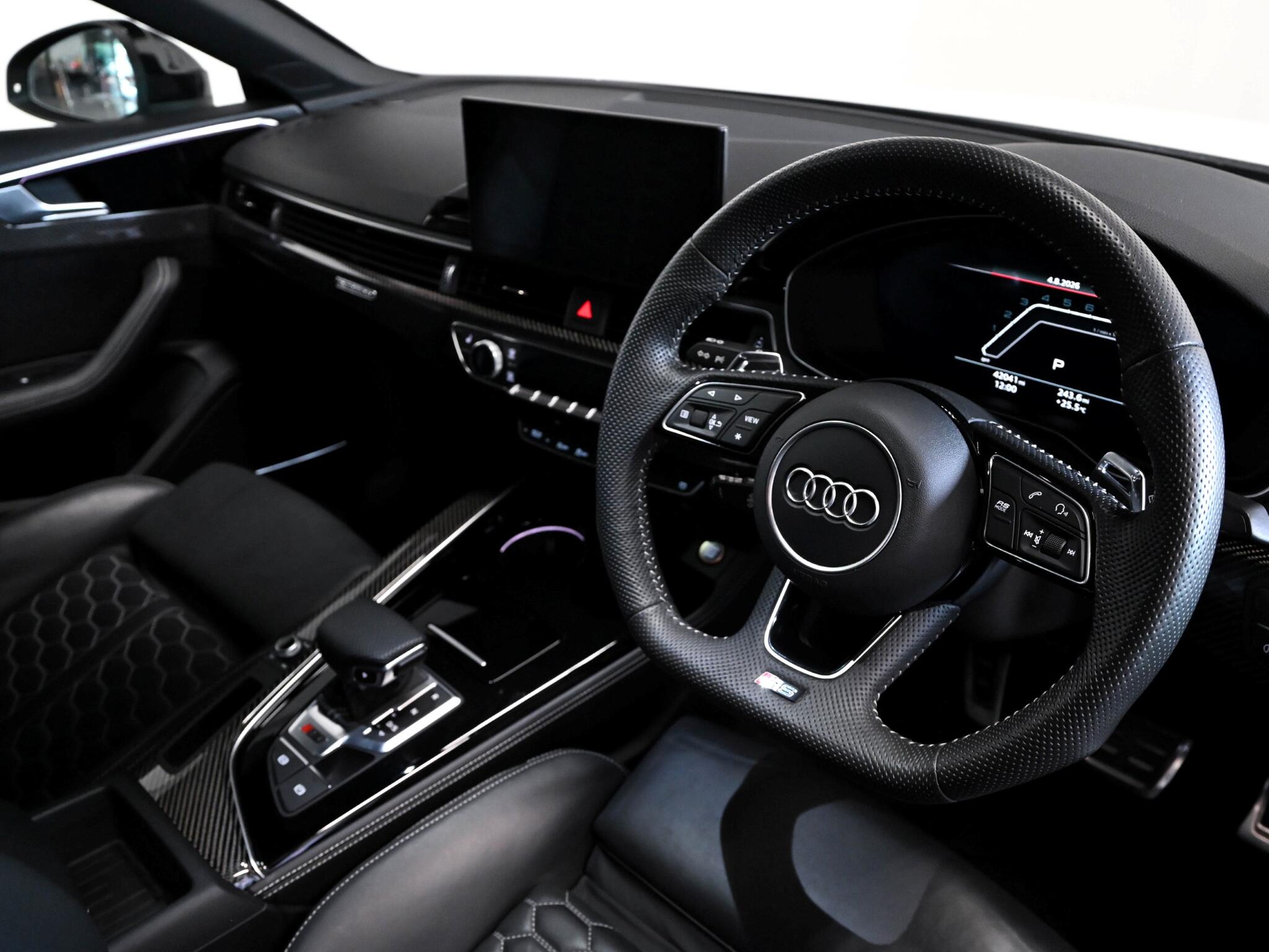 Audi RS5 view 13
