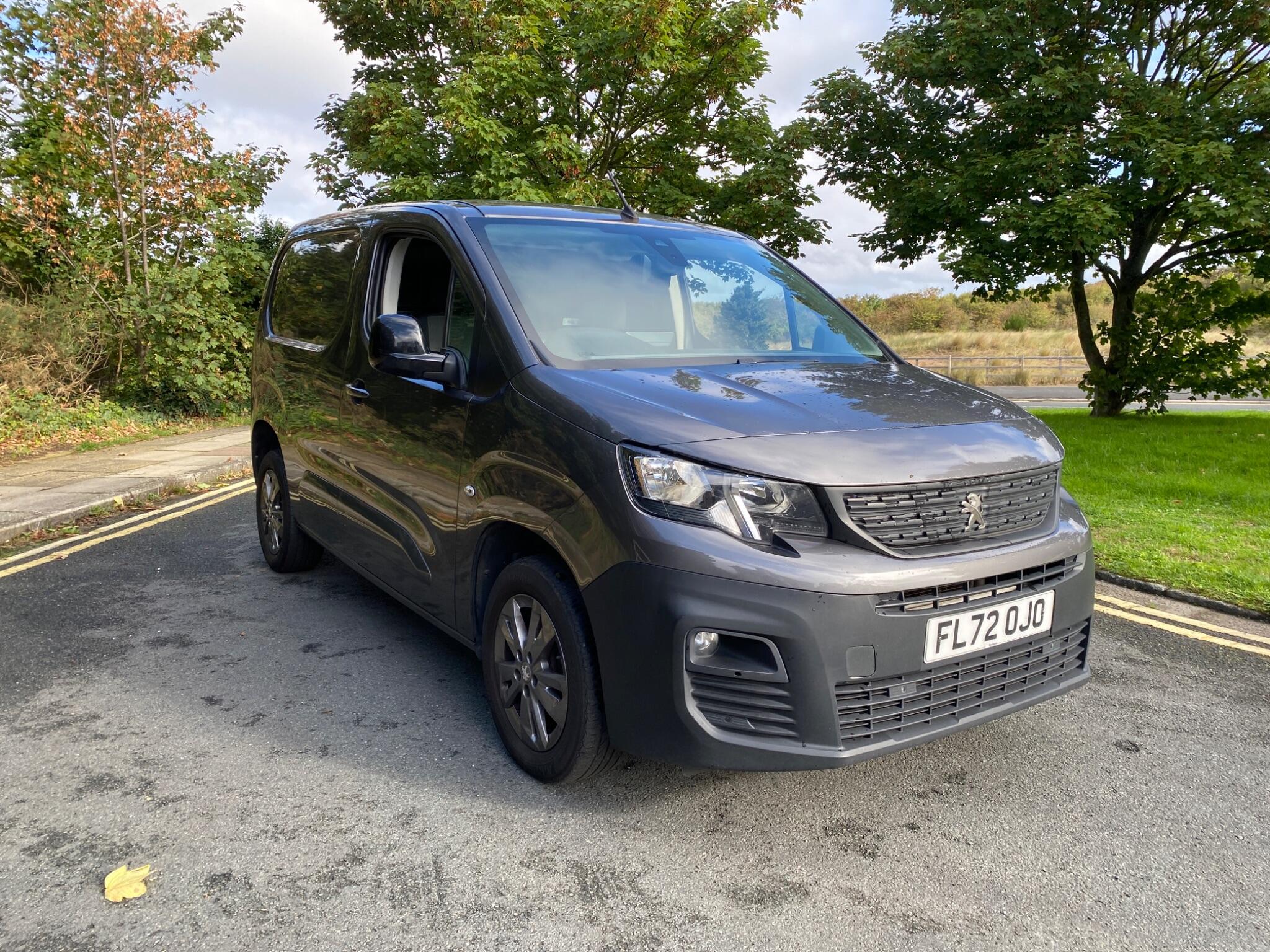 Peugeot Partner 1.5 BlueHDi 1000 Asphalt Premium Standard Panel Van EAT8 SWB Euro 6 (s/s) 5dr