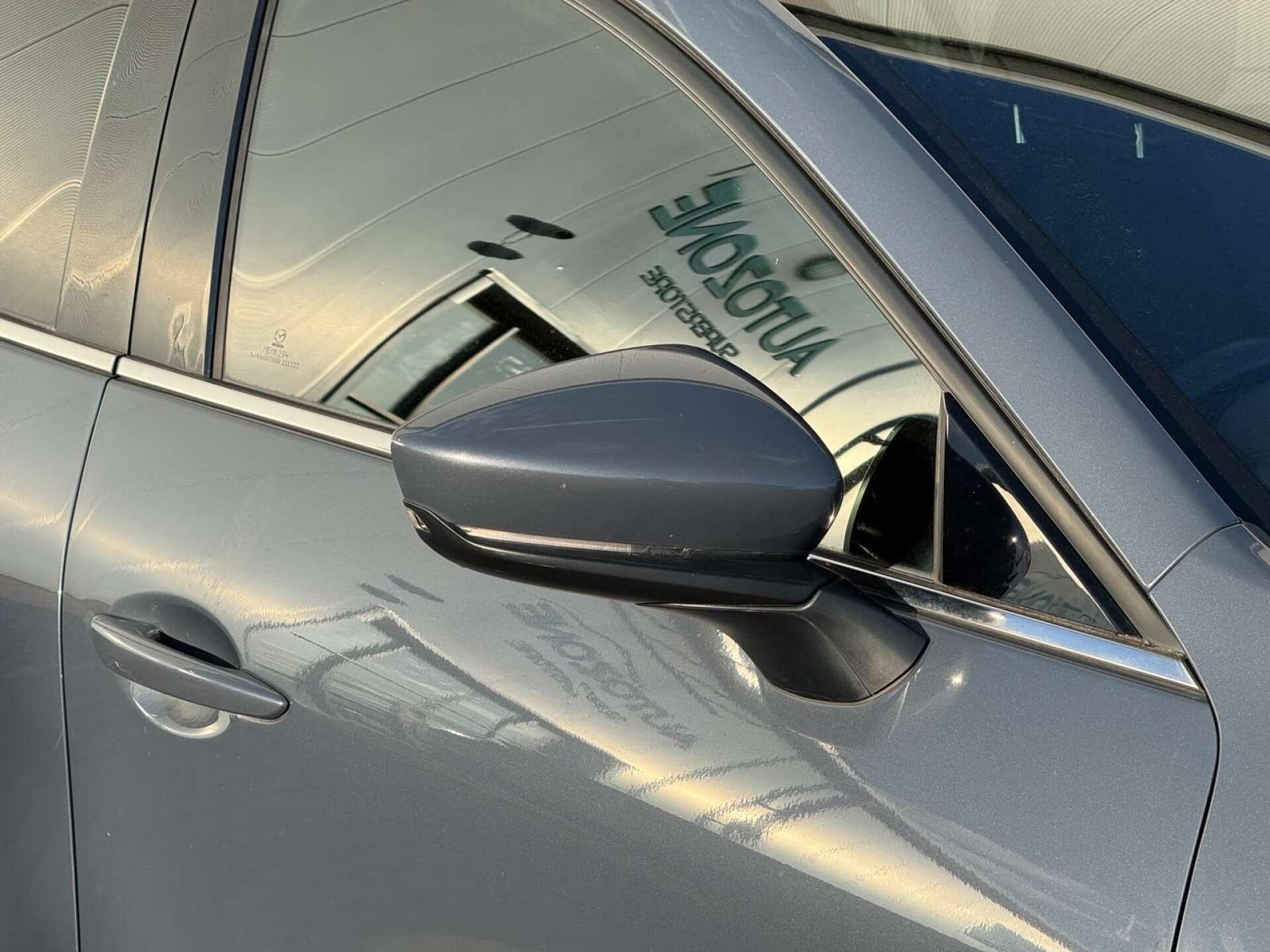 Mazda Skyactiv-G view 18