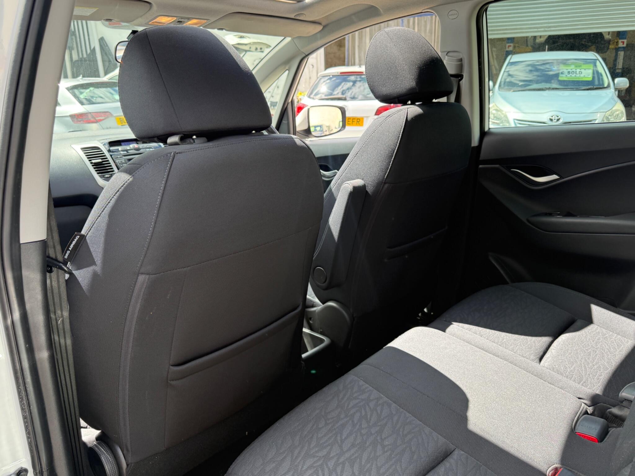 Hyundai ix20 - Image 60