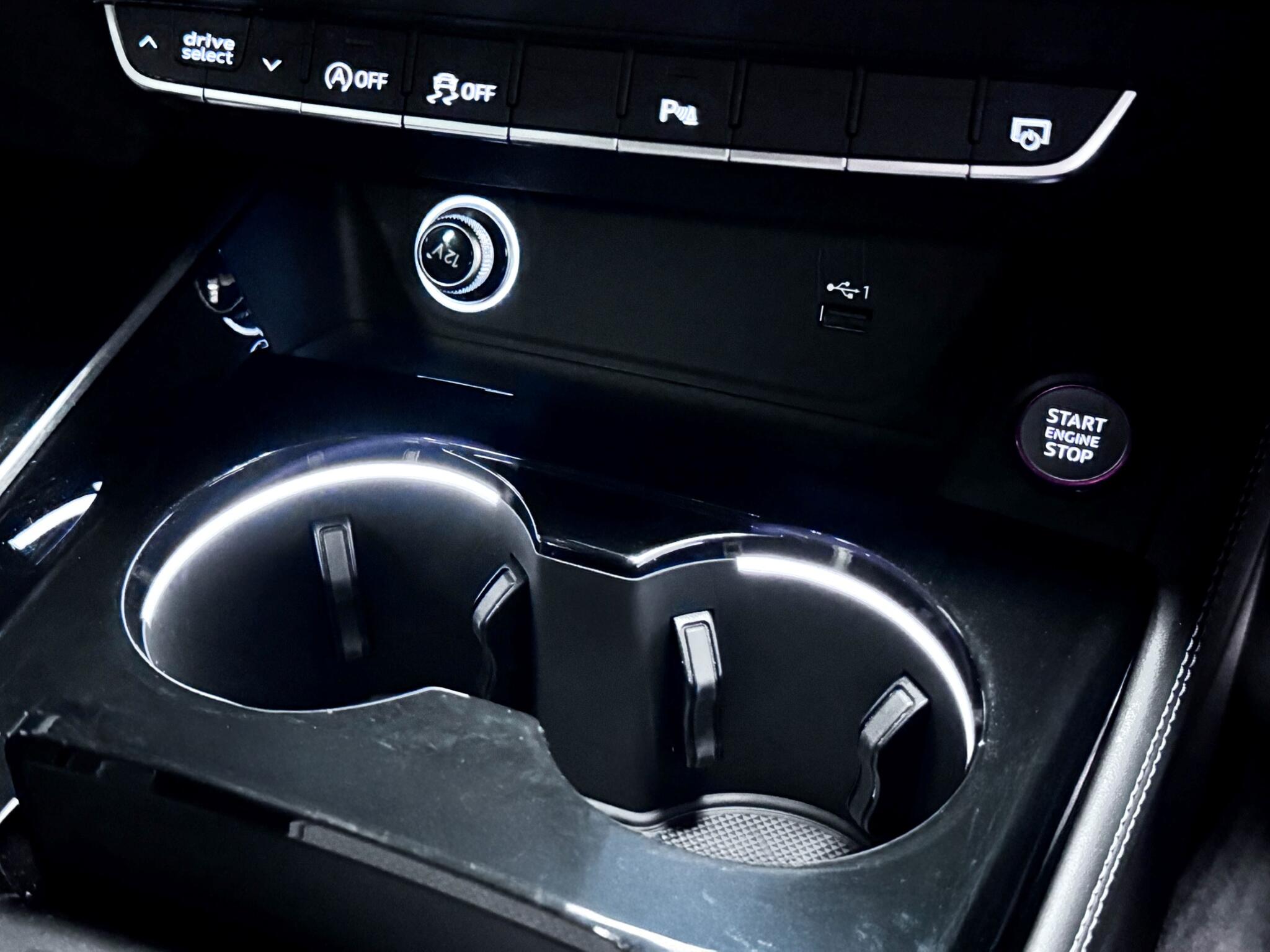 Audi S4 view 33