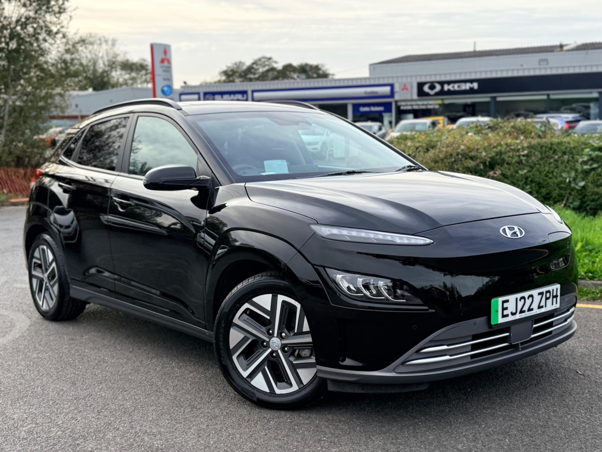 Black 2022 Hyundai Kona Hatchback Front-wheel drive Automatic