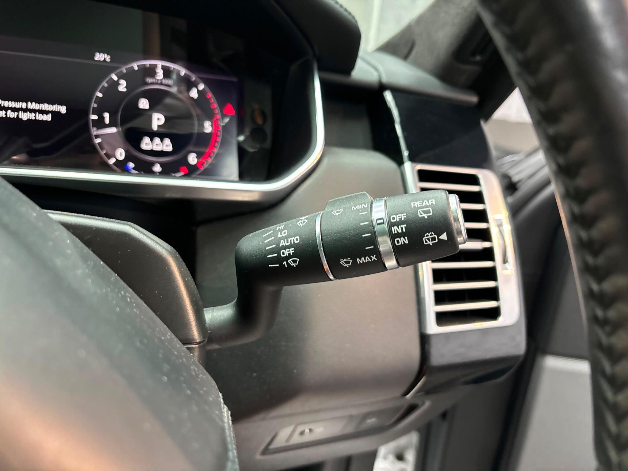 Land Rover Range Rover view 33