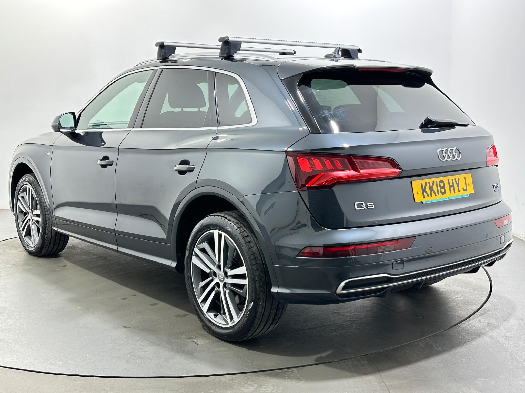 Audi Audi Q5 view 6