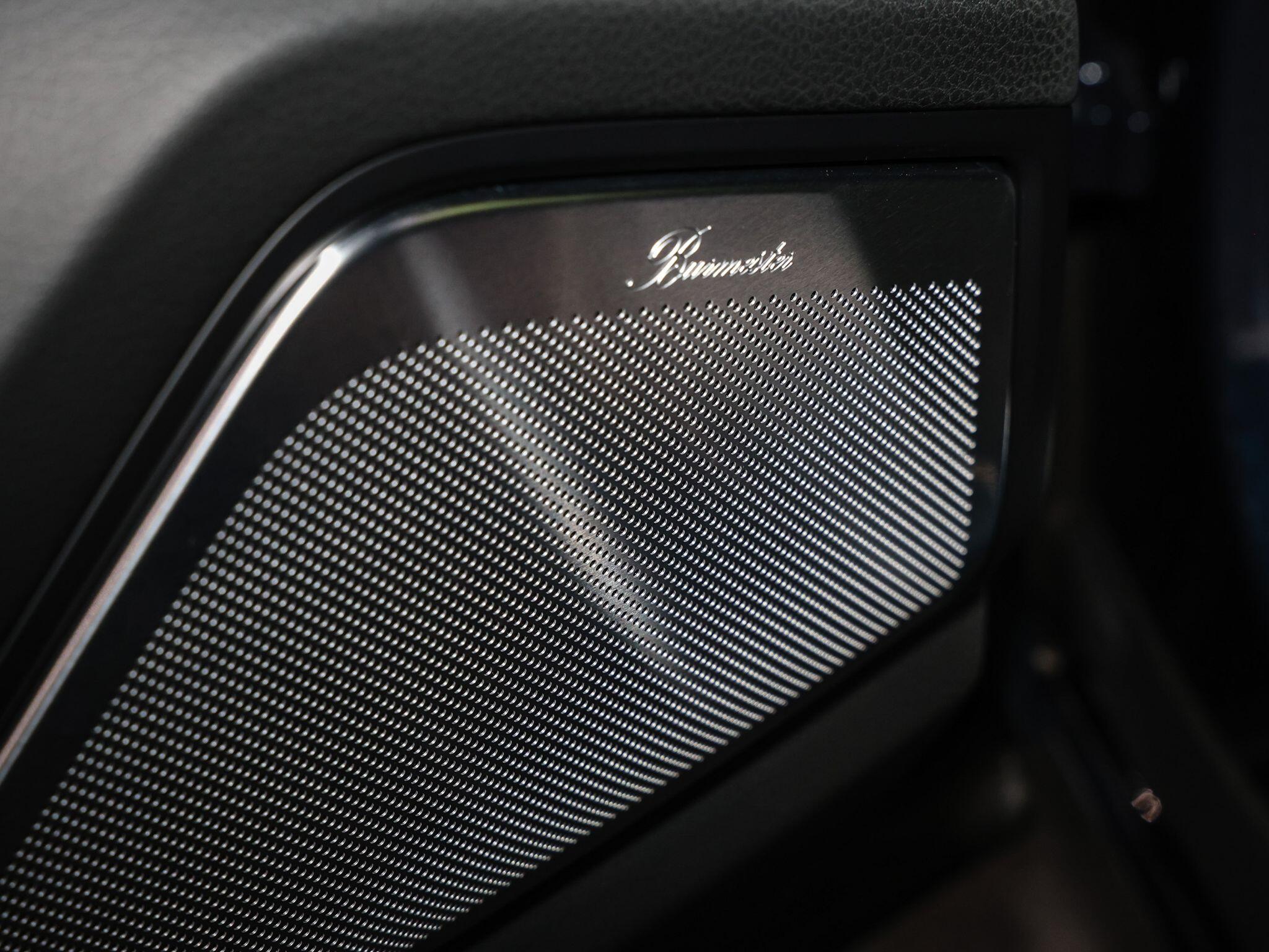 Porsche Cayenne view 61