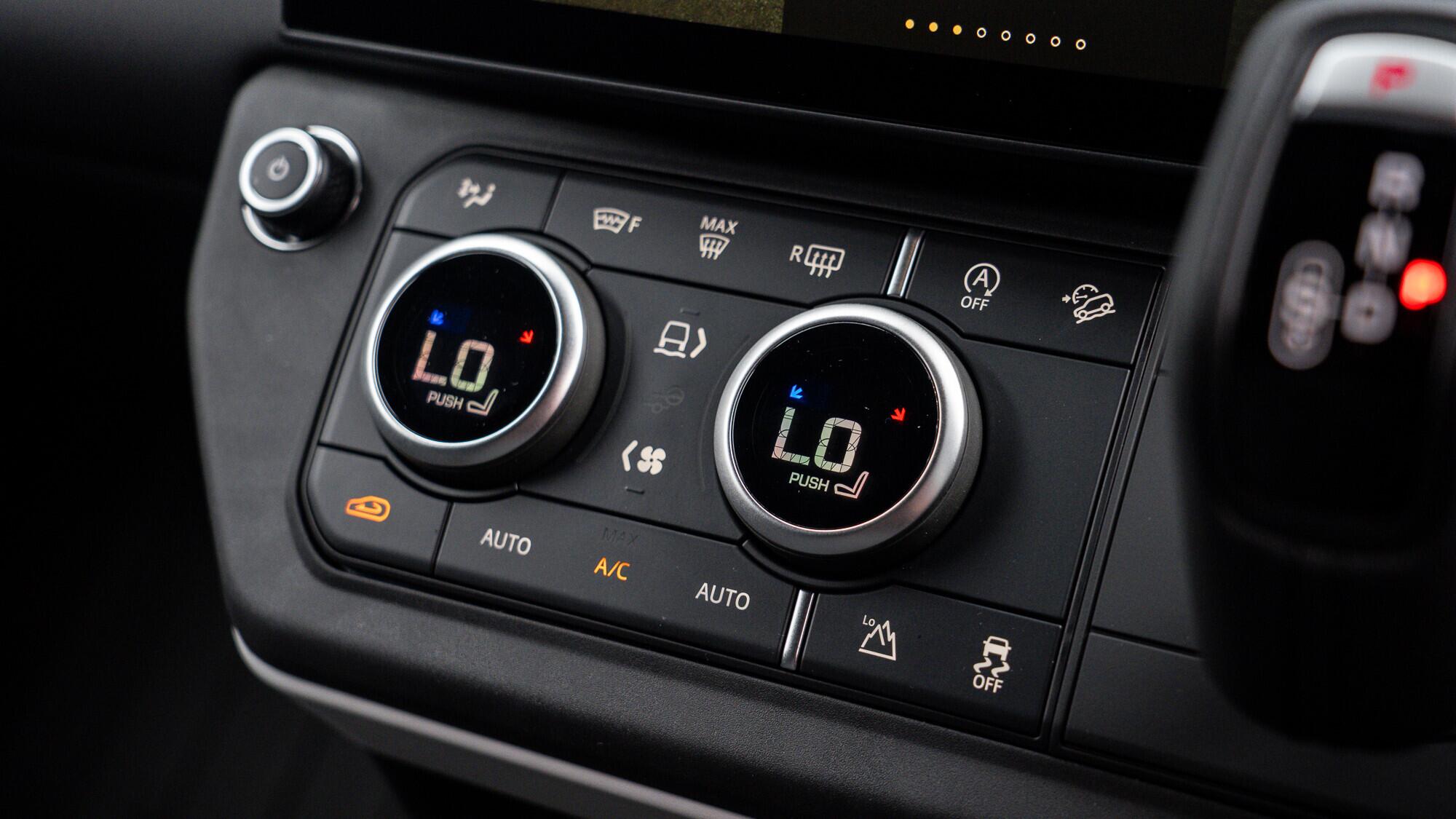 Land Rover Defender view 12
