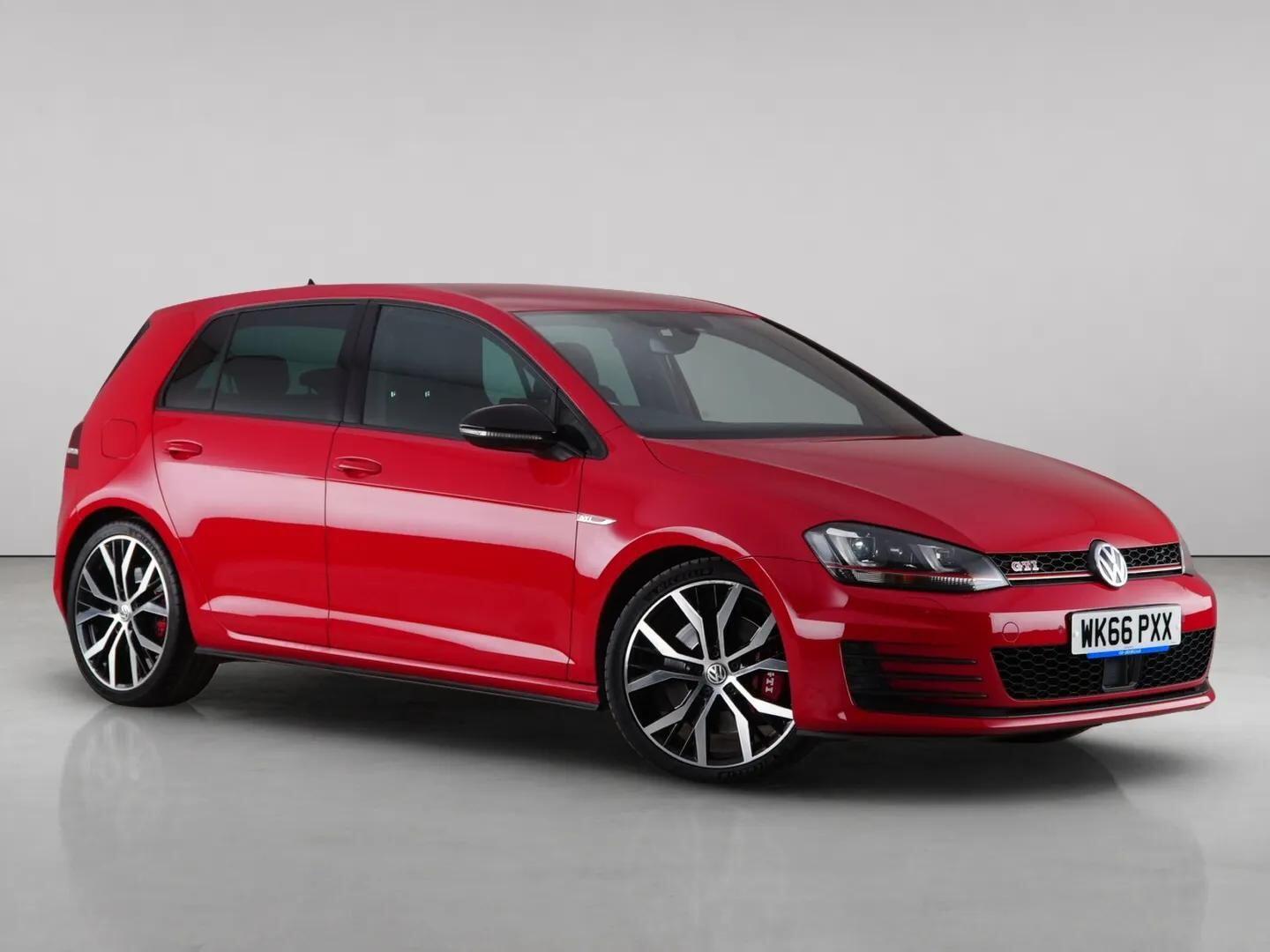 2016 Volkswagen Golf in Red for sale